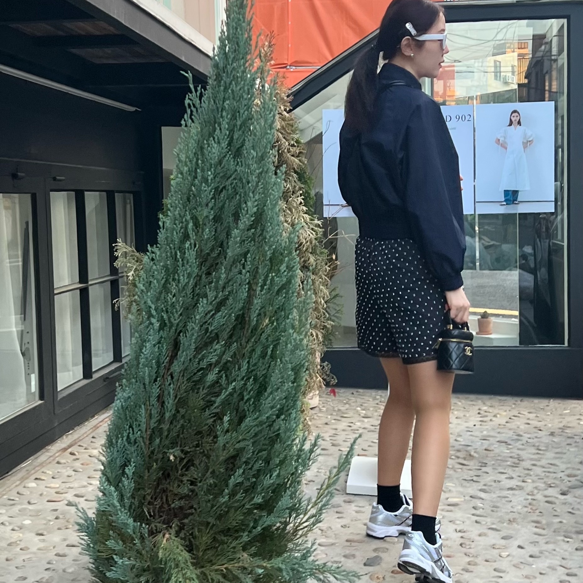 Asics Gel-1130 White Black 착용 스타일 - 2