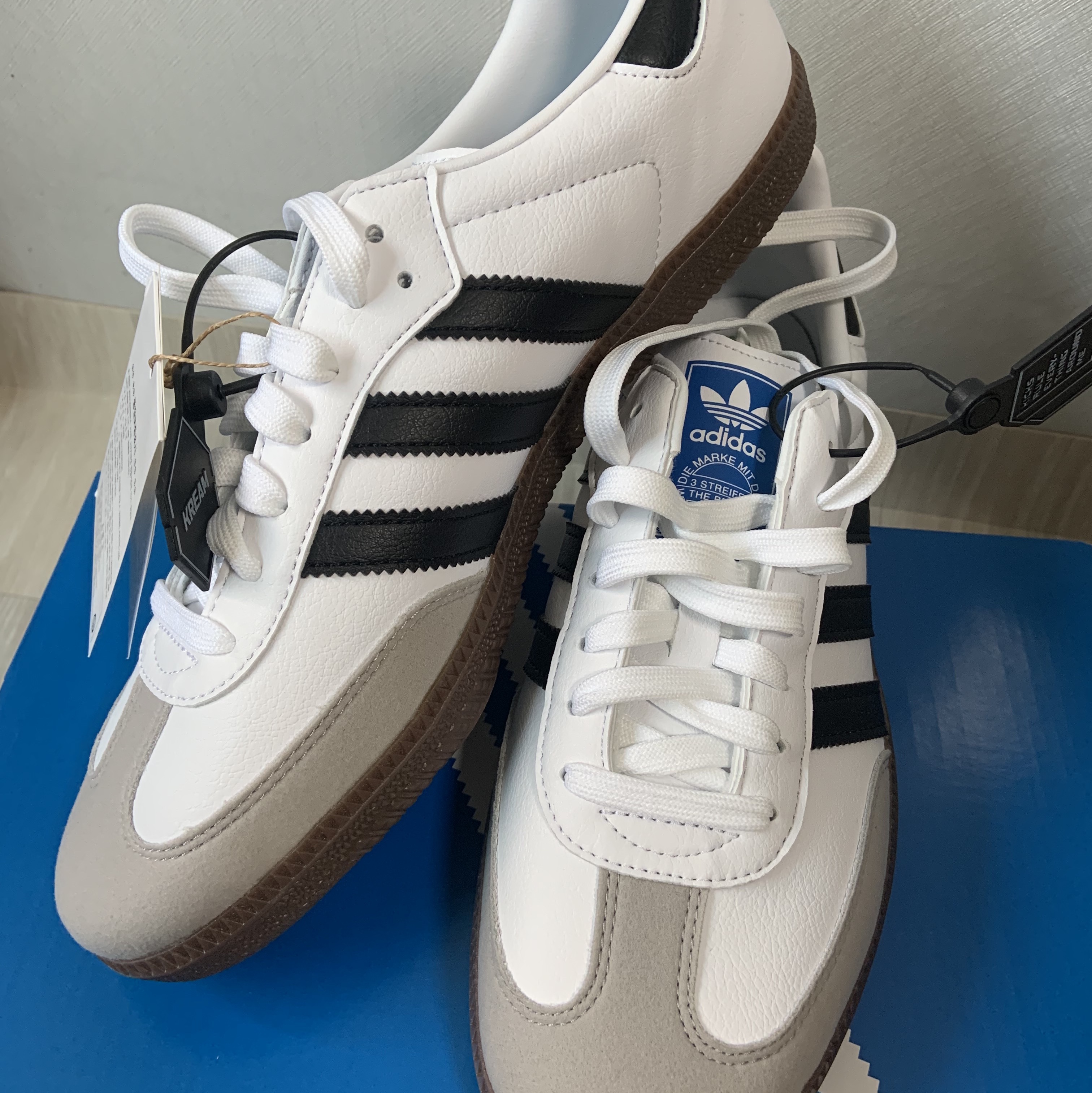 Adidas Samba Vegan White Black 착용 스타일