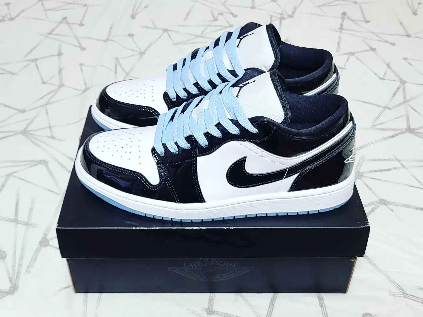Jordan 1 Low SE Concord 착용 스타일 - 2