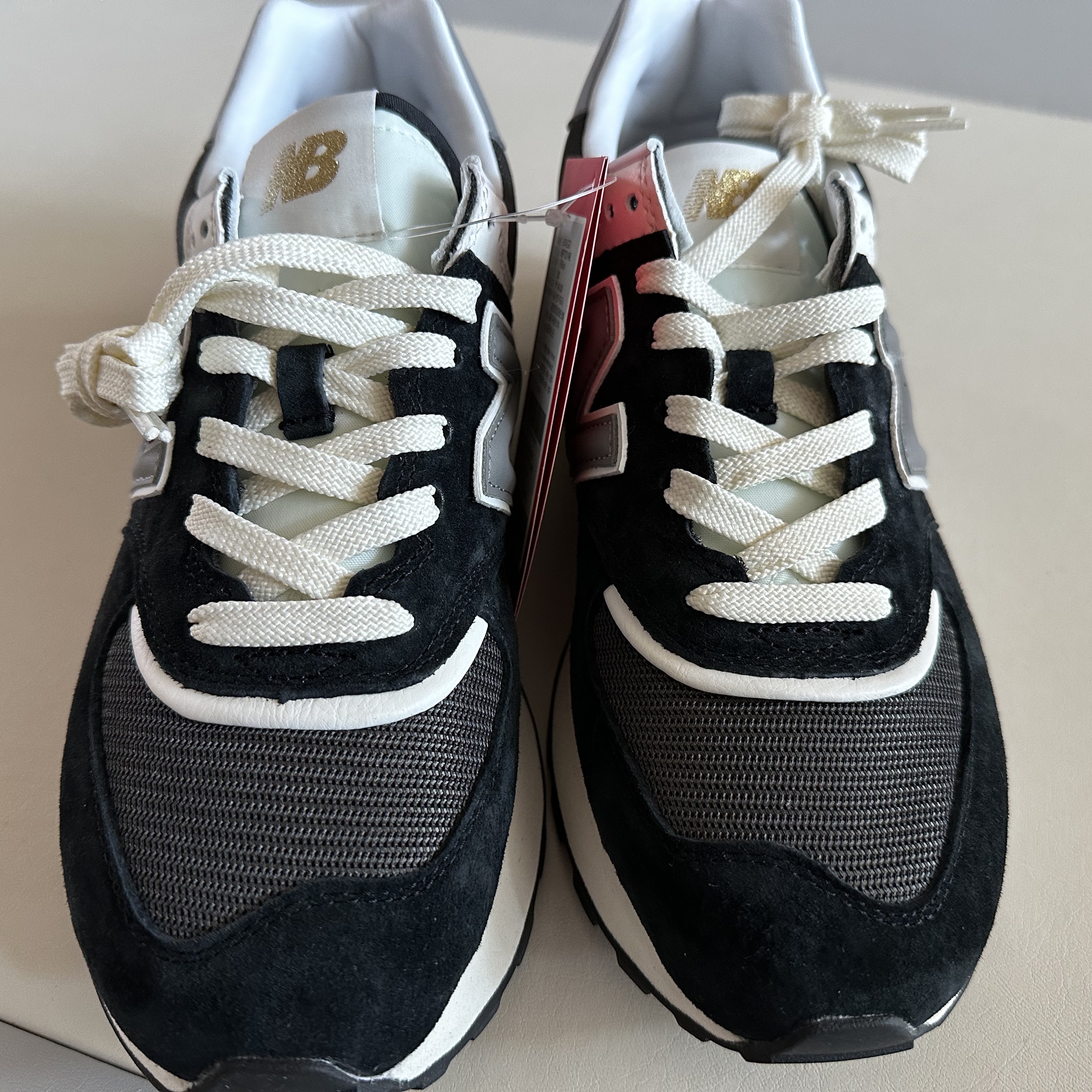 New Balance 574 Legacy Black 착용 스타일 - 2