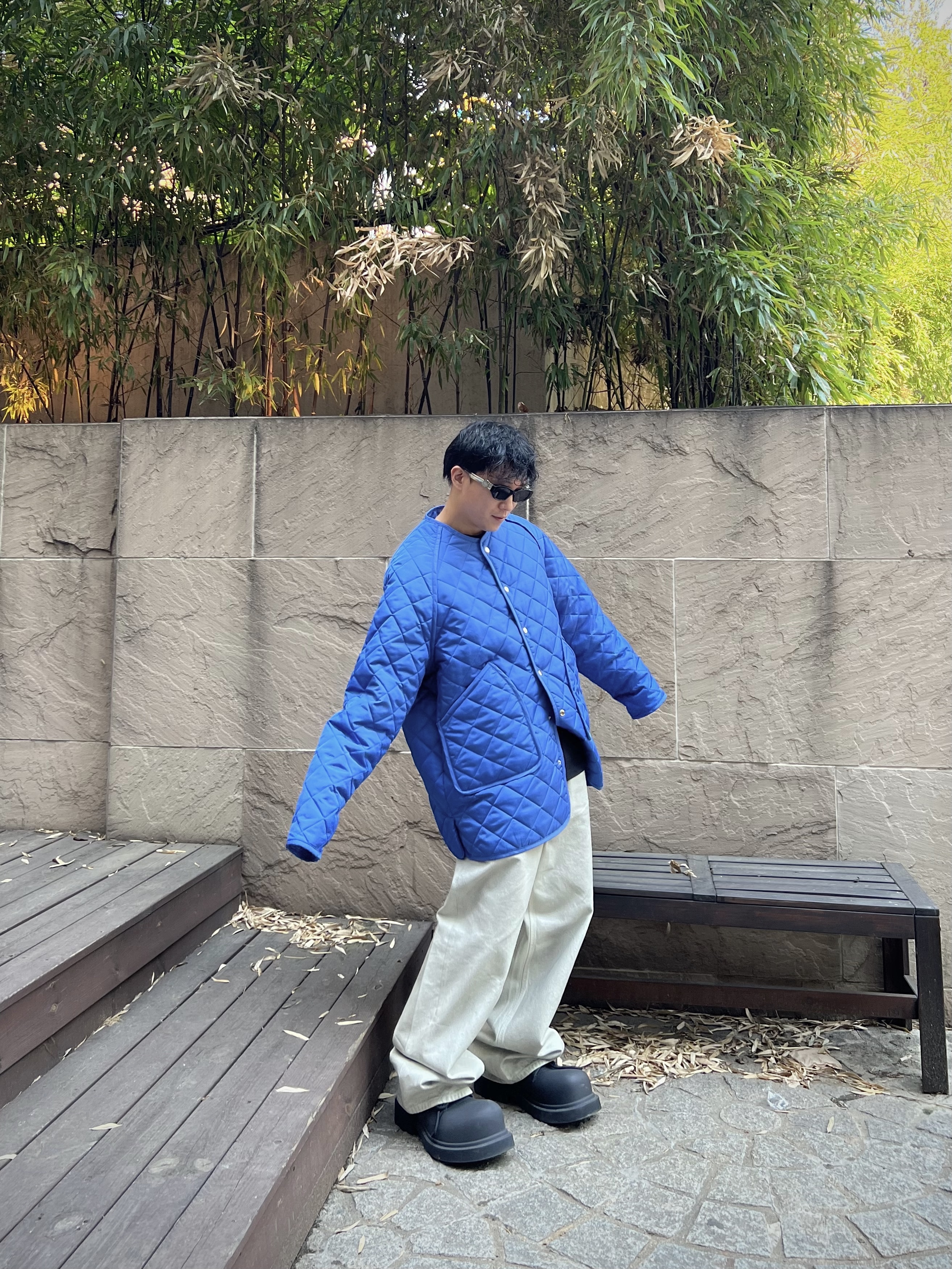 발렌시아가 스테로이드 더비 블랙 착용 스타일 - 3