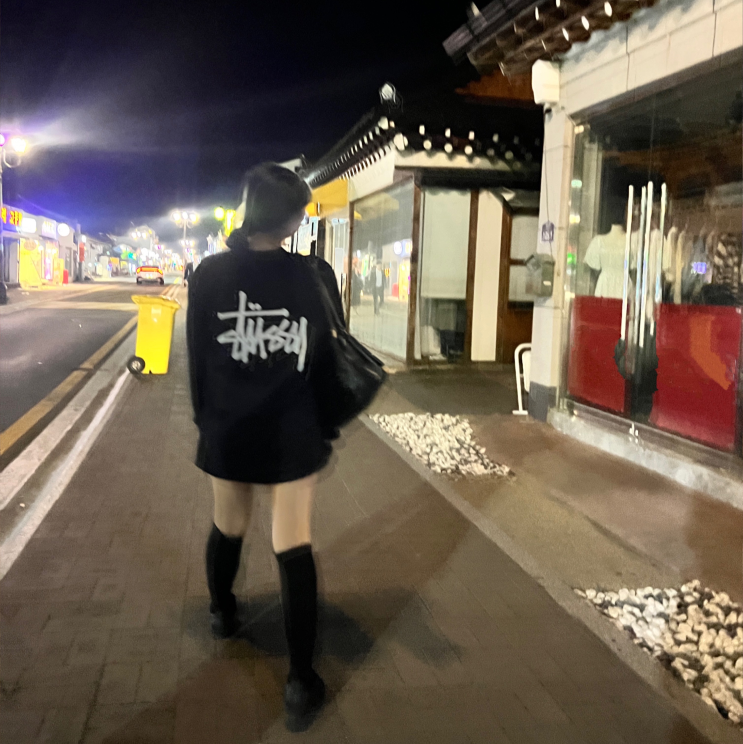 Stussy Basic Stussy LS T-Shirt Black 2022, Adidas Superstar Triple Black 착용 스타일 - 1