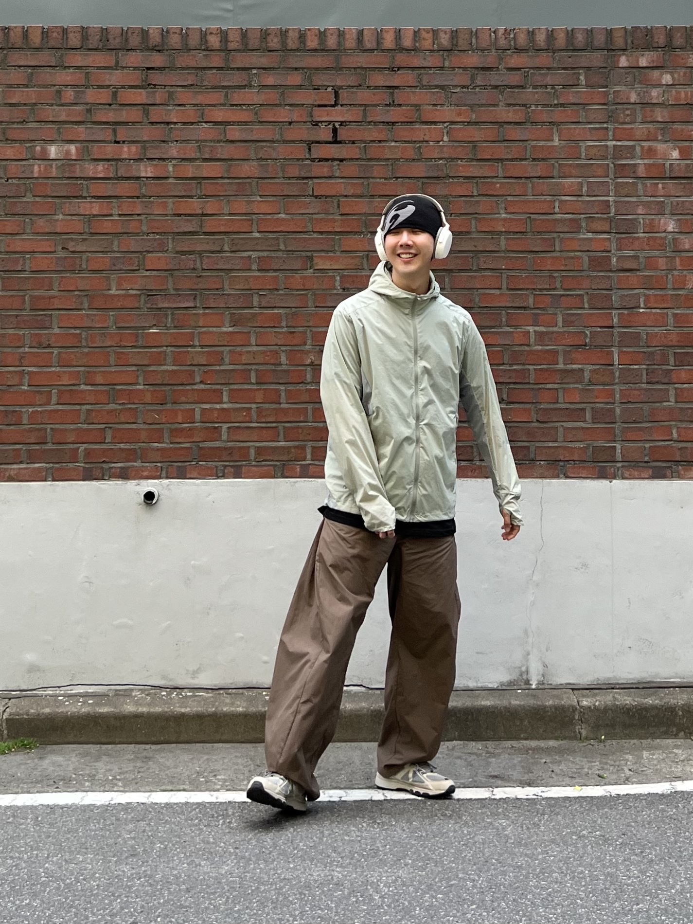 Sansan Gear Air Dash Jacket Light Green - 23SS, Sansan Gear Side Snap Pants Brown - 22FW 착용 스타일 - 2