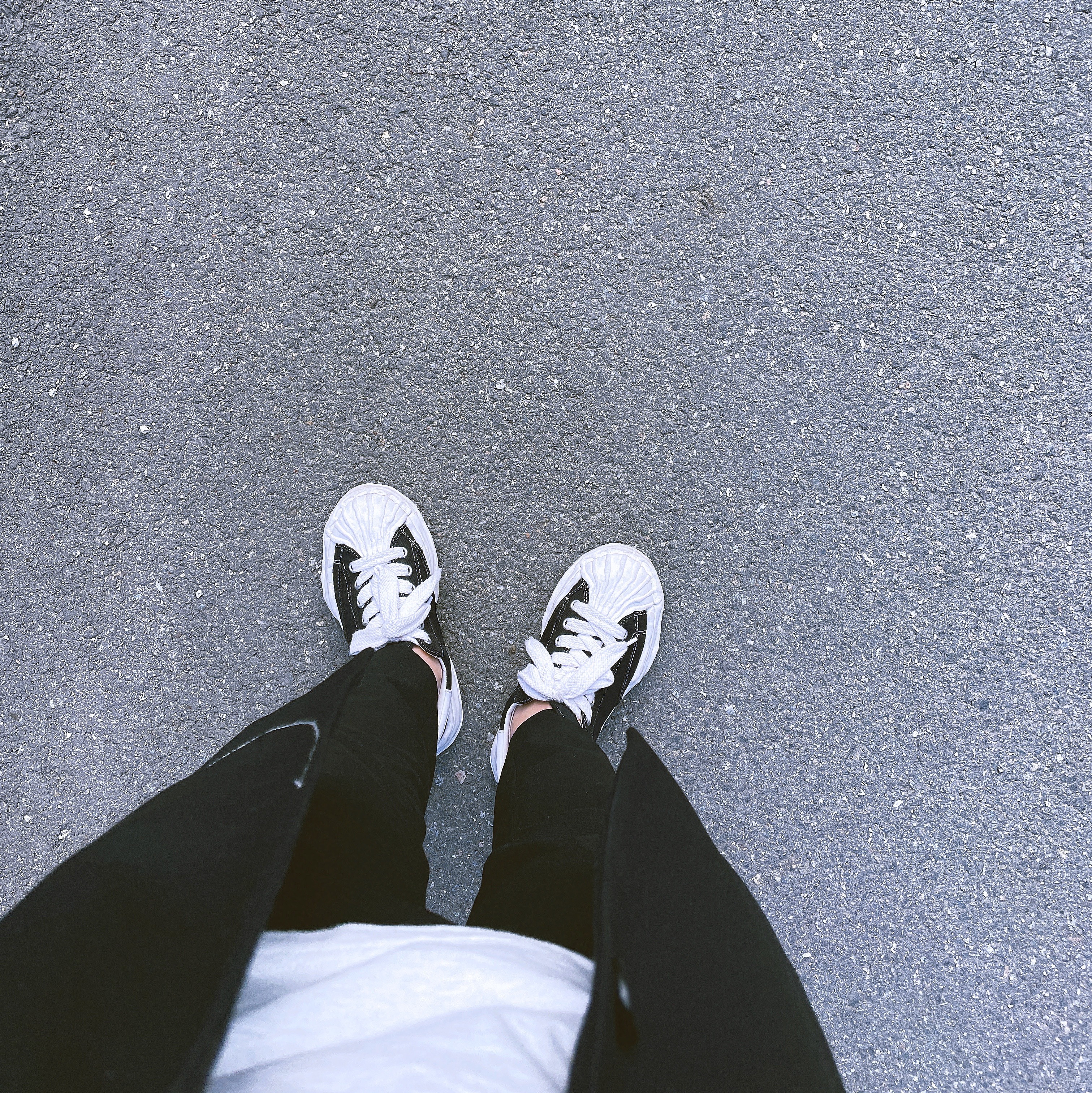 Maison Mihara Yasuhiro Blakey OG Sole Canvas Low-top Sneakers Black, Zara x Ader Error Oversized Blazer Black 착용 스타일 - 2