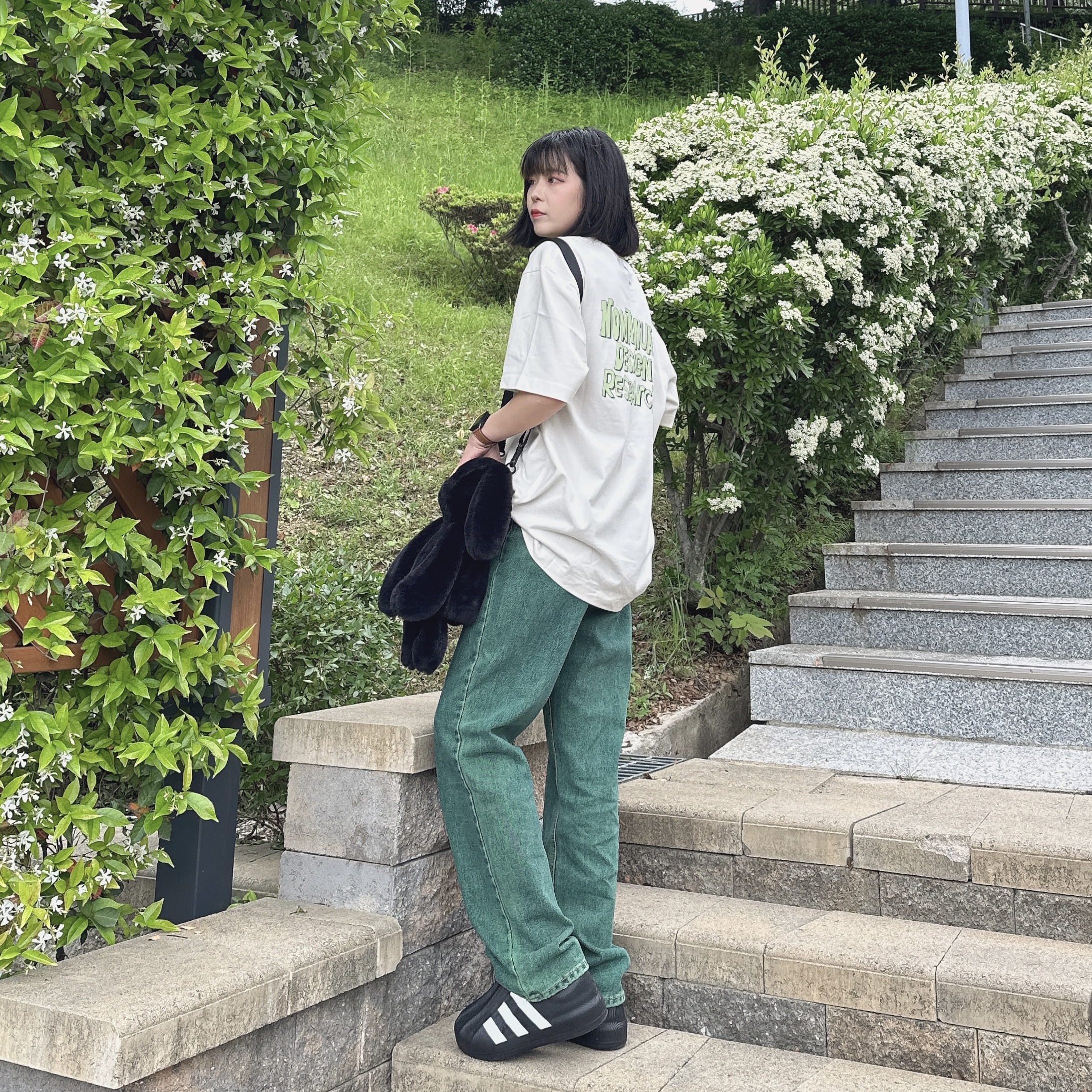 Adidas Adifom Superstar Core Black Cloud White 착용 스타일 - 4