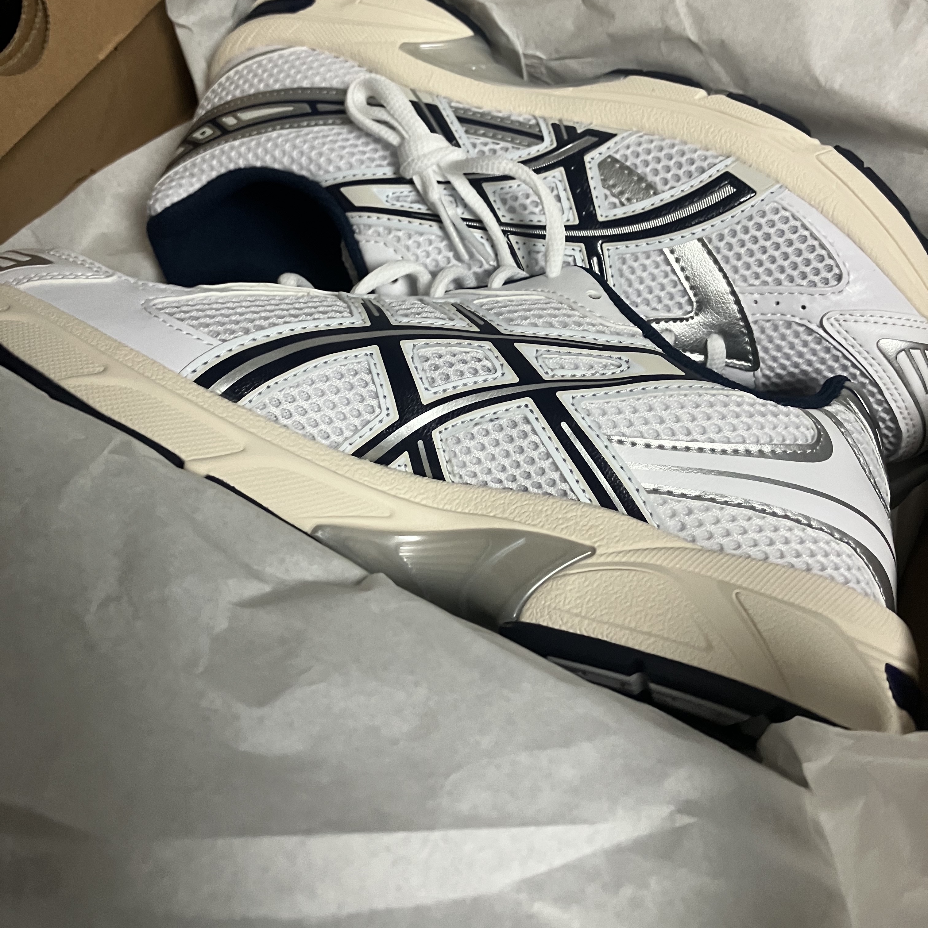 (W) Asics Gel-1130 White Midnight 착용 스타일 - 1