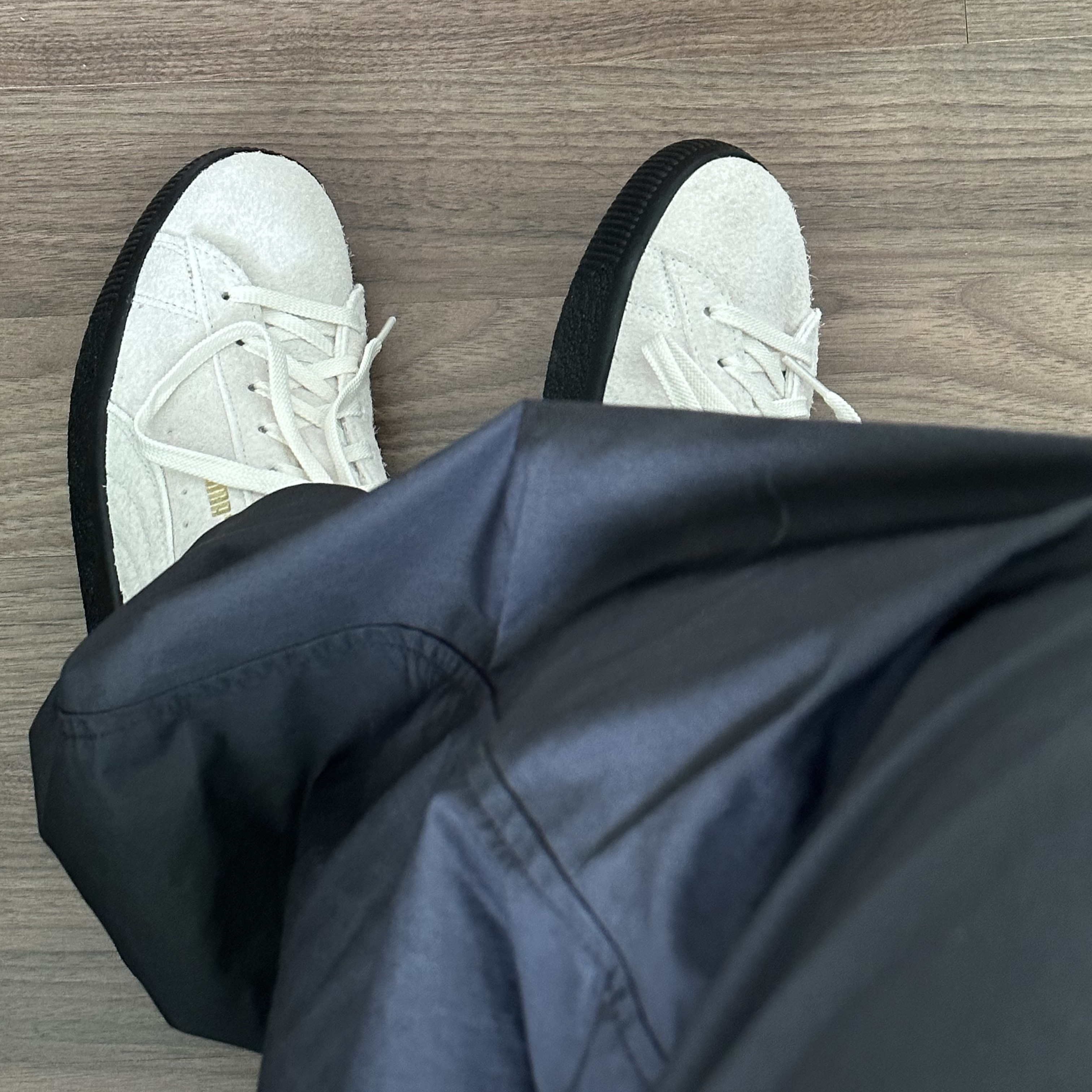 Puma x Butter Goods Suede VTG HS Whisper White 착용 스타일 - 1