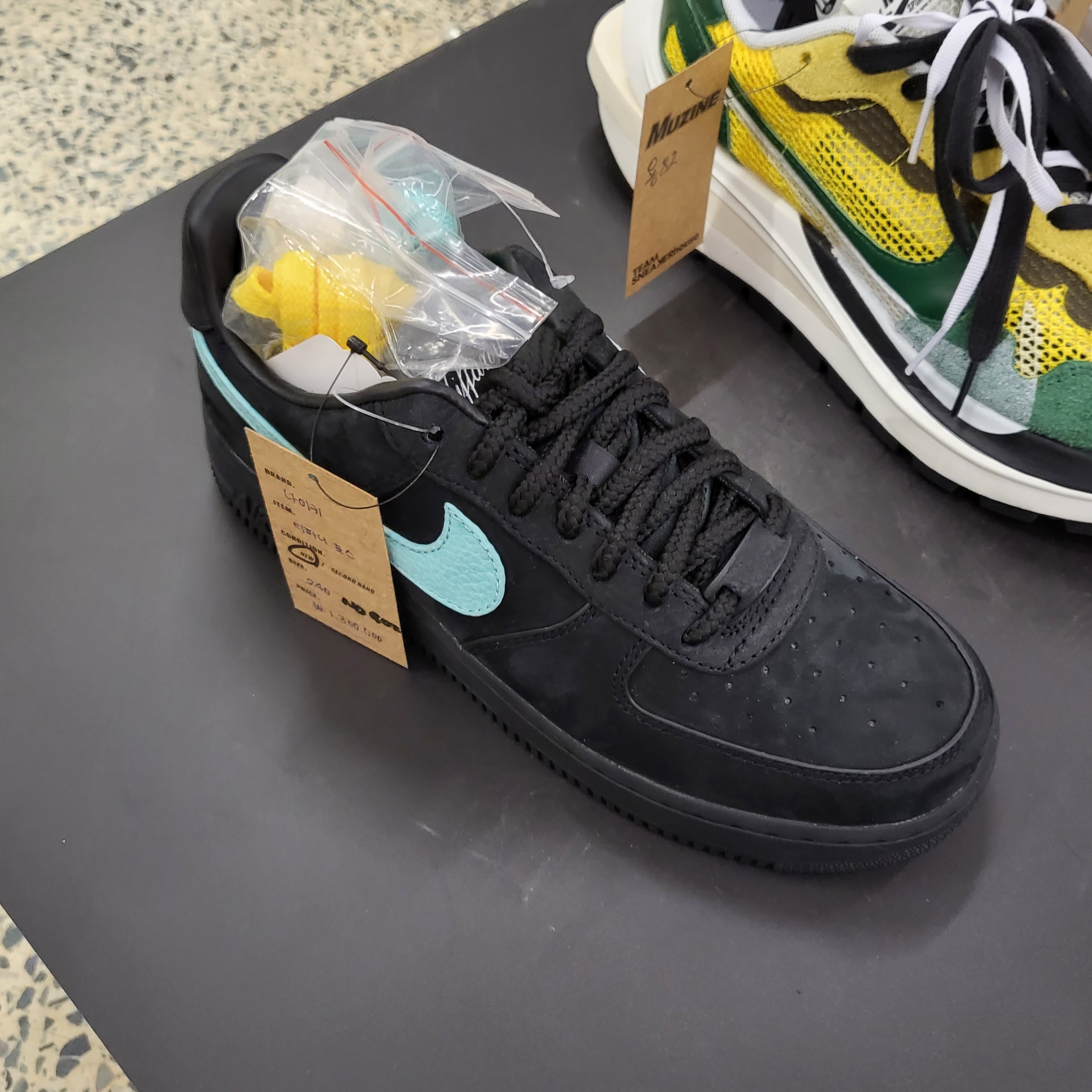 Nike x Tiffany & Co. Air Force 1 Low SP 1837 착용 스타일