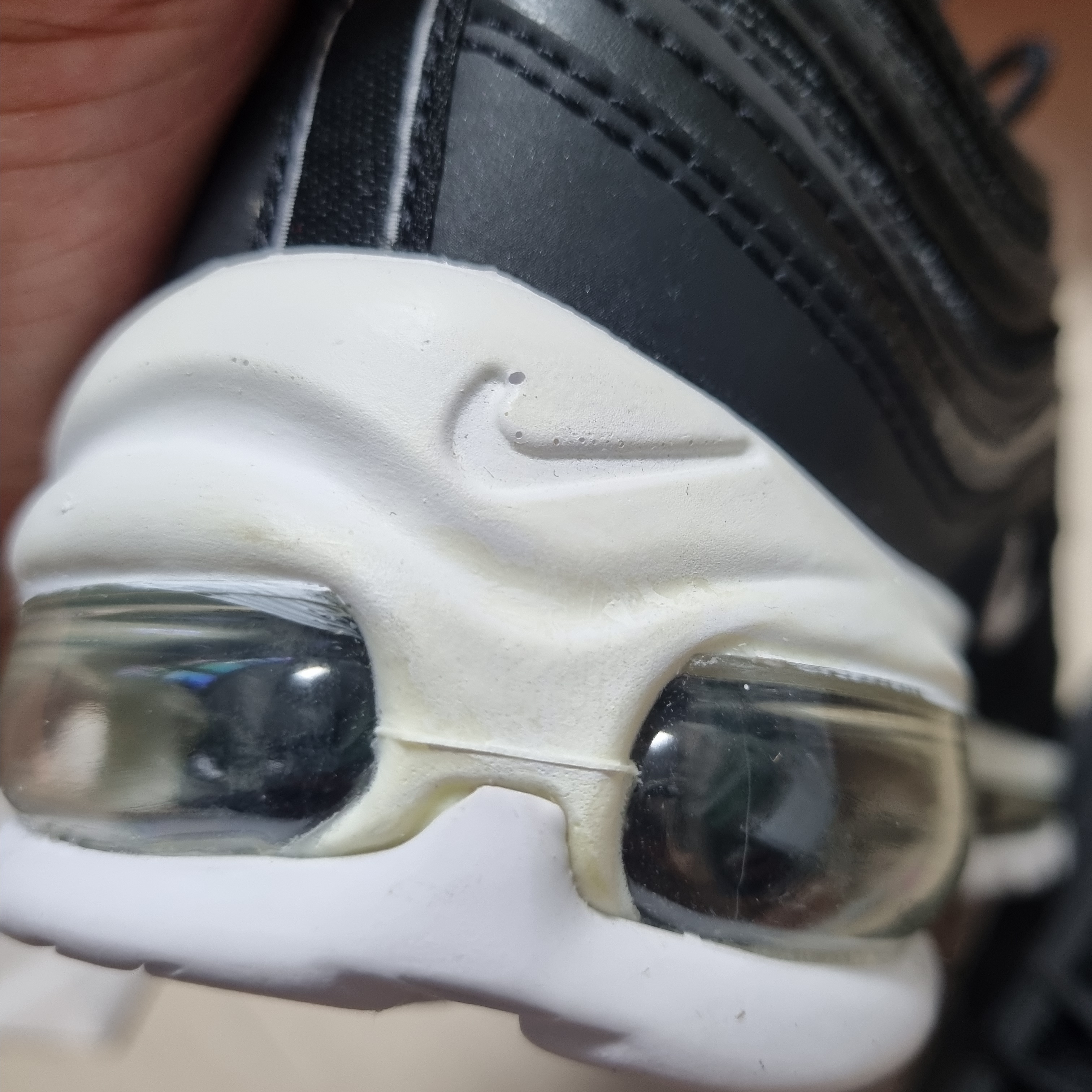 Nike Air Max 97 Black White 착용 스타일 - 4