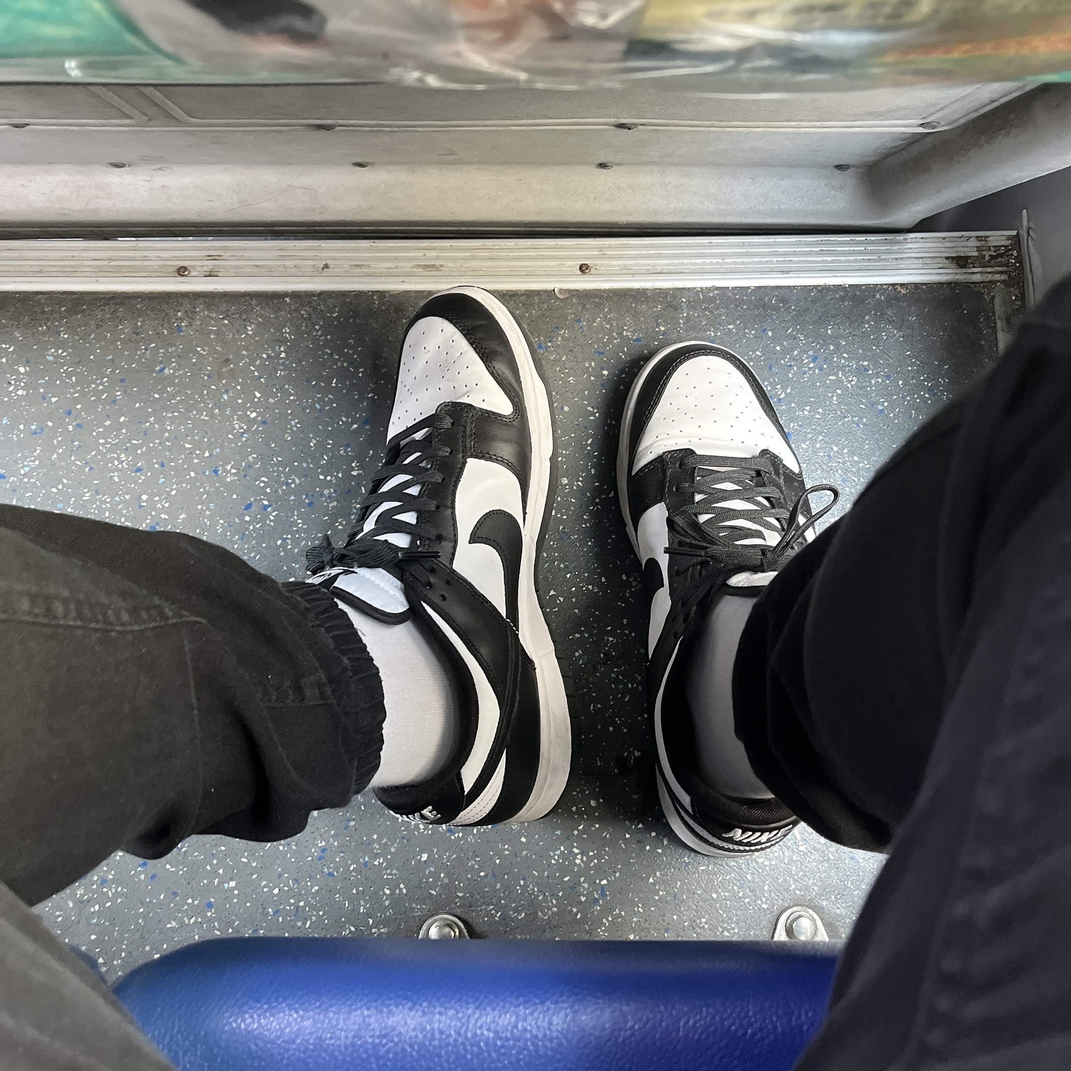 Nike Dunk Low Retro Black 착용 스타일 - 1