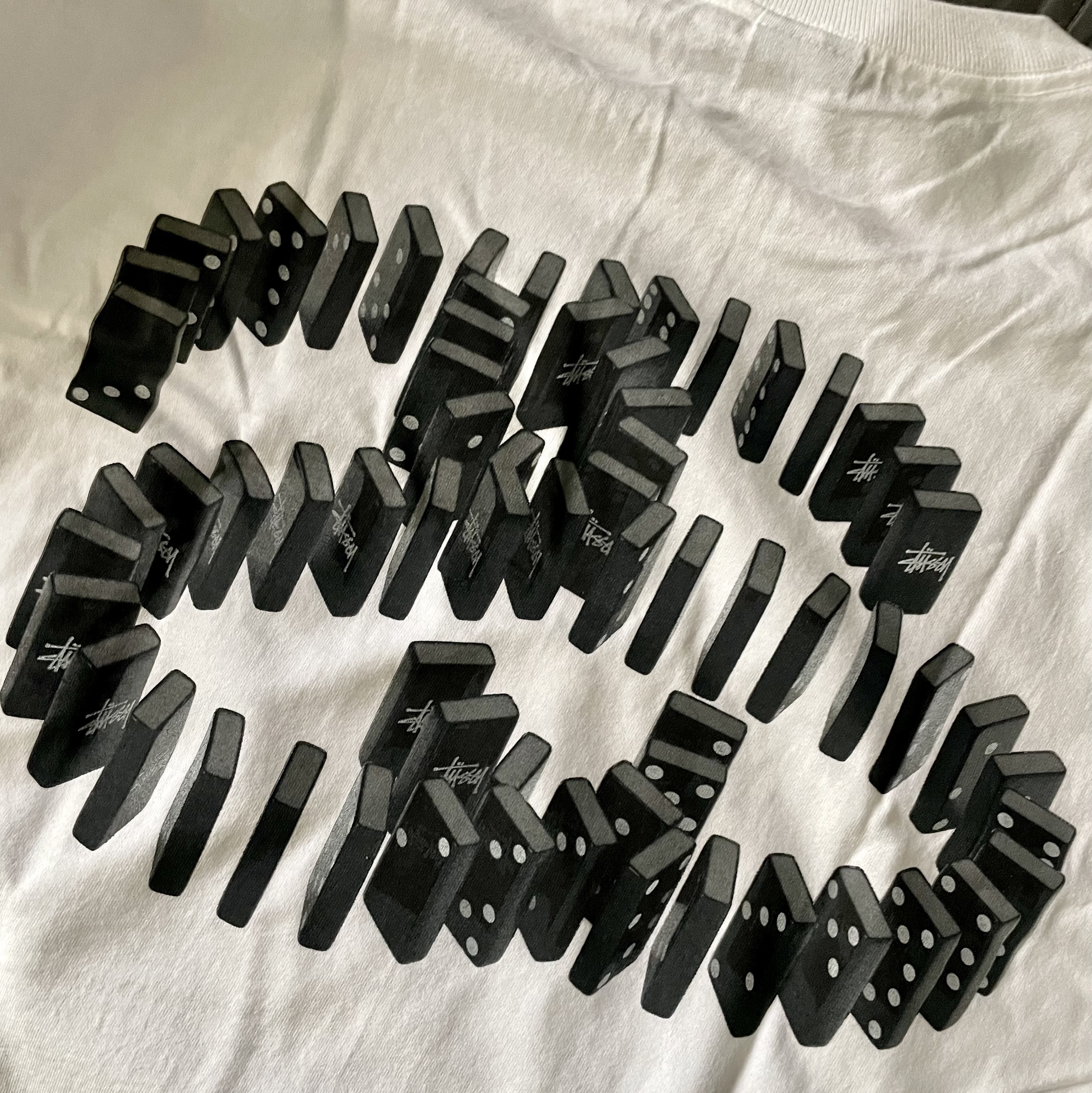 Stussy Dominoes T-Shirt White 착용 스타일 - 2