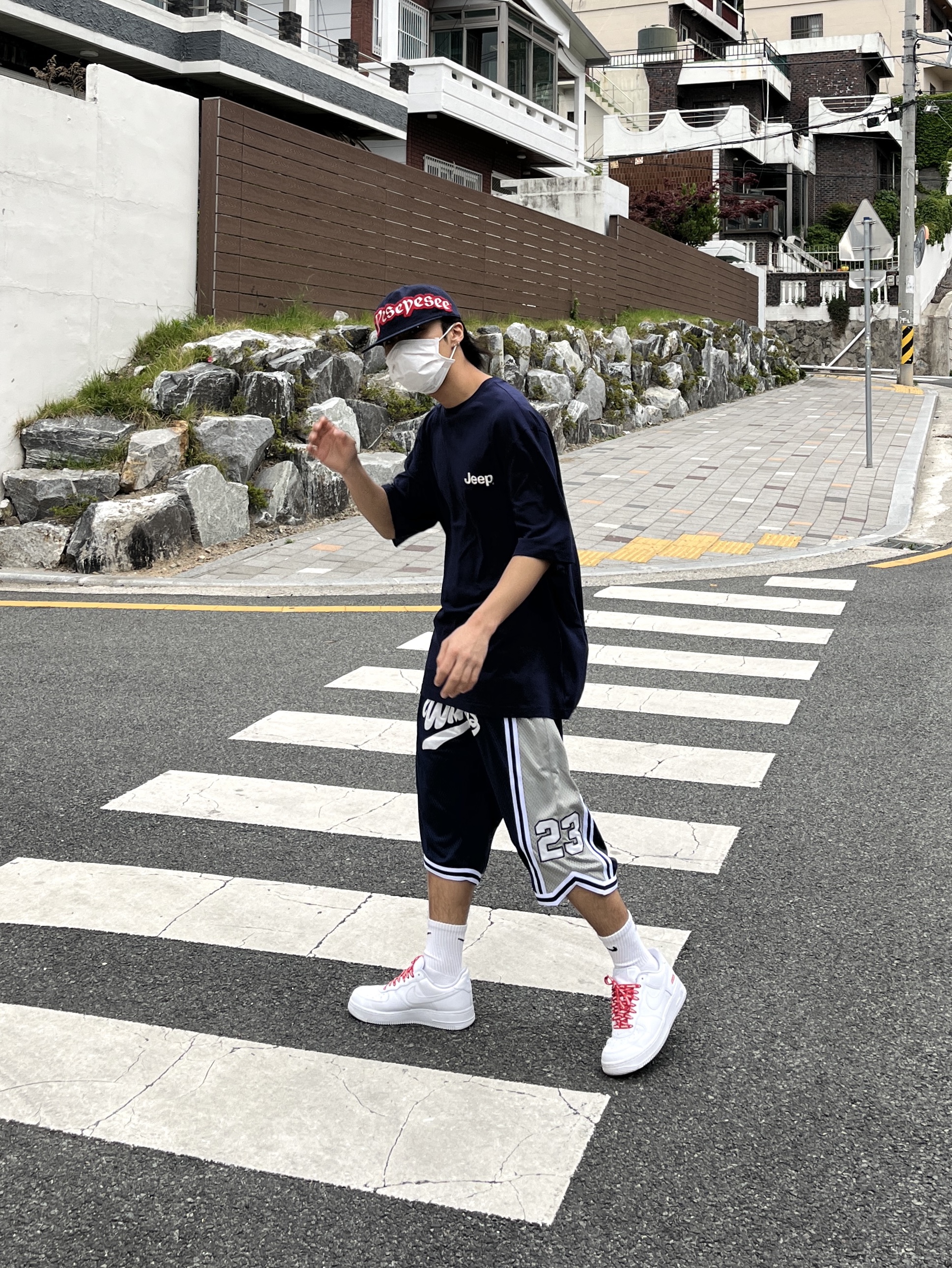 Nike x Supreme Air Force 1 Low White 착용 스타일 - 1