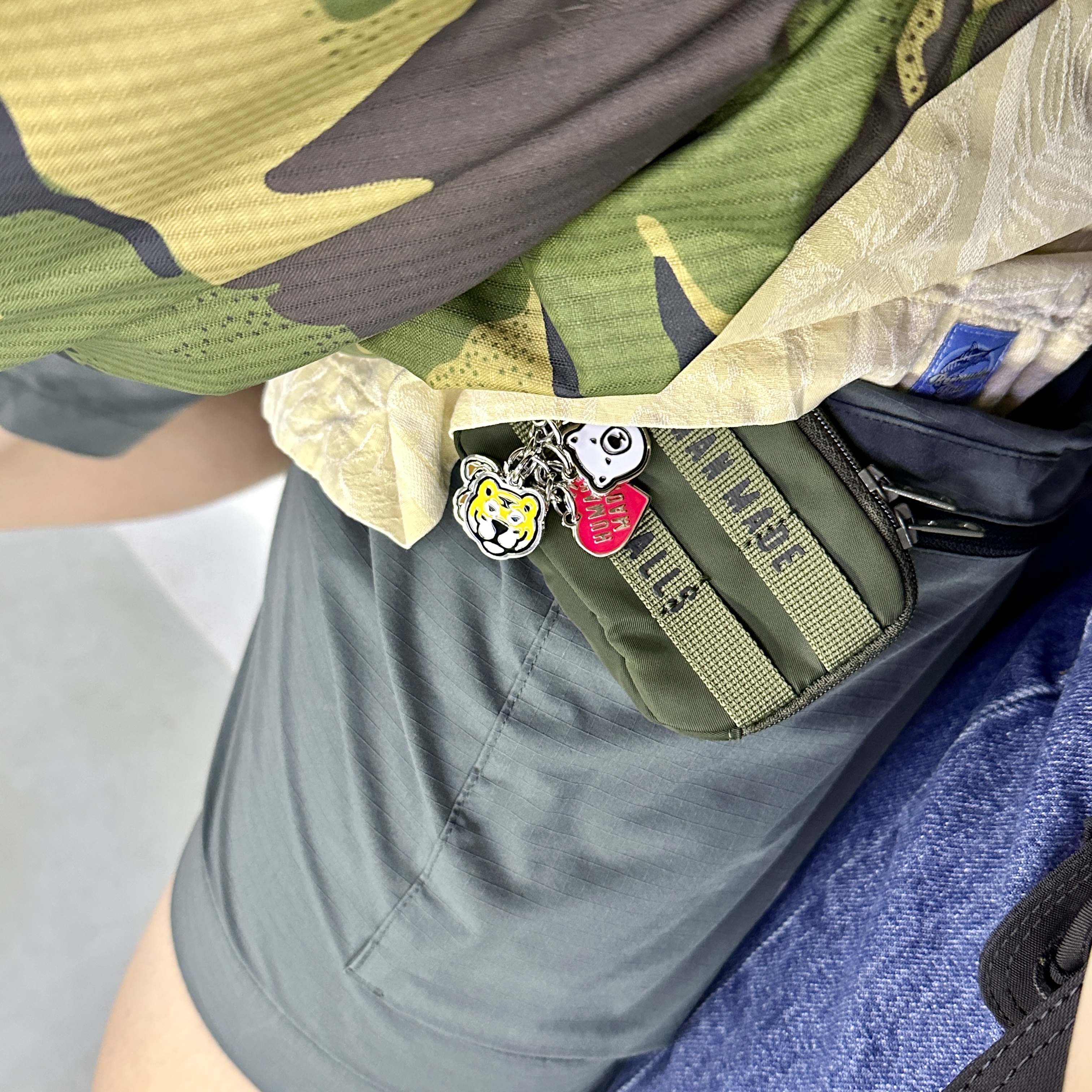 Human Made Military Card Case Olive Drab, Human Made Animal Keyring Silver 착용 스타일