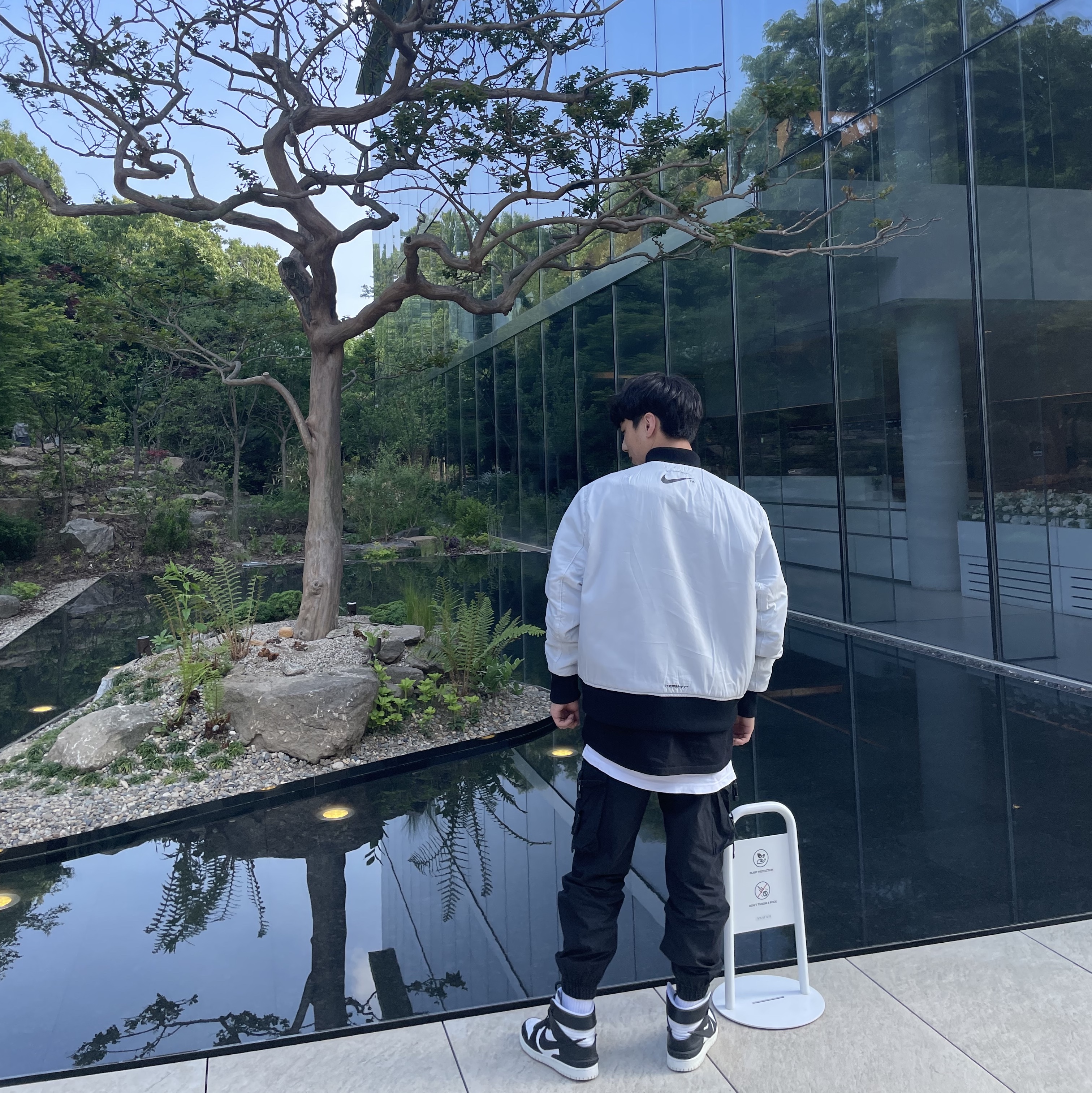Nike x Ambush Dunk High Black, Nike NSW Therma-Fit Big Swoosh Reversible Bomber Jacket Black - Asia 착용 스타일