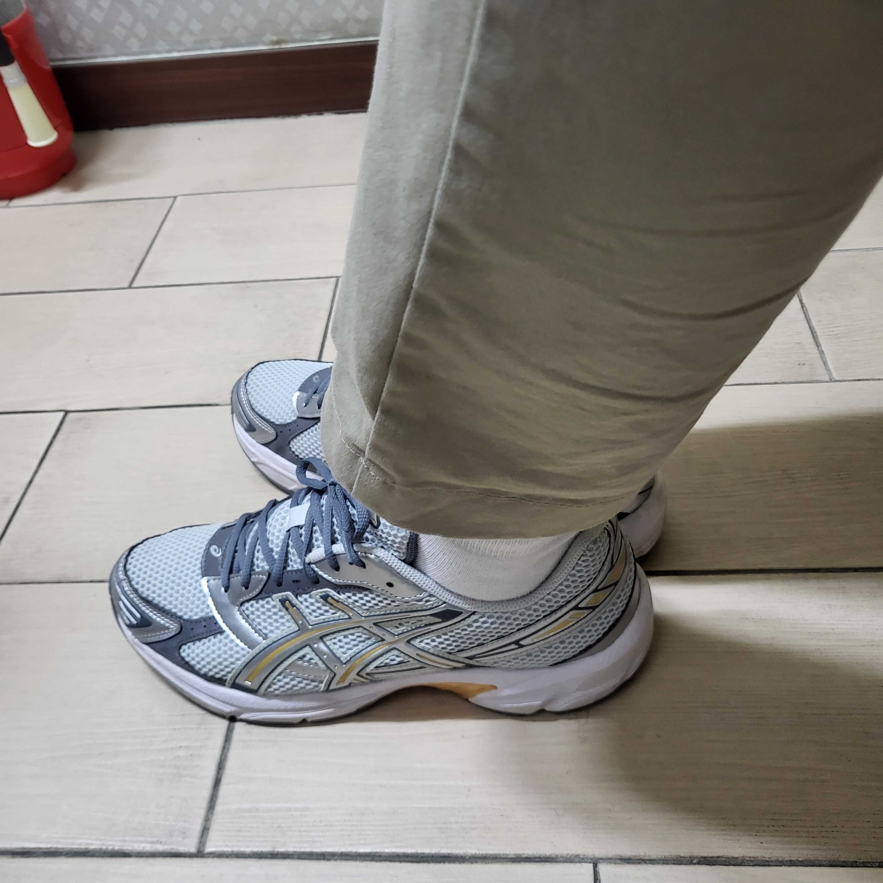 Asics Gel-1130 Polar Shade Pure Silver 착용 스타일 - 3