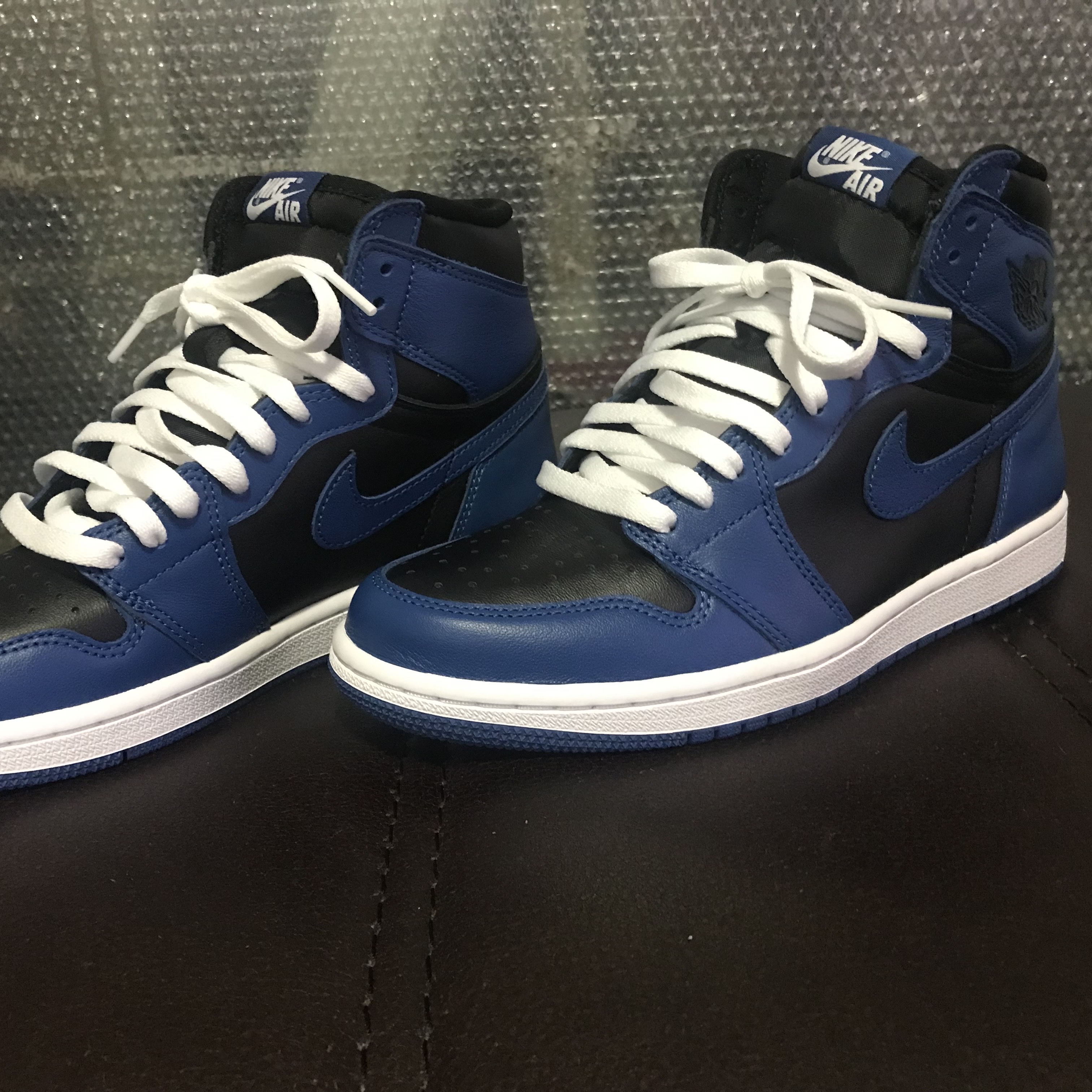 Jordan 1 Retro High OG Dark Marina Blue 착용 스타일 - 2