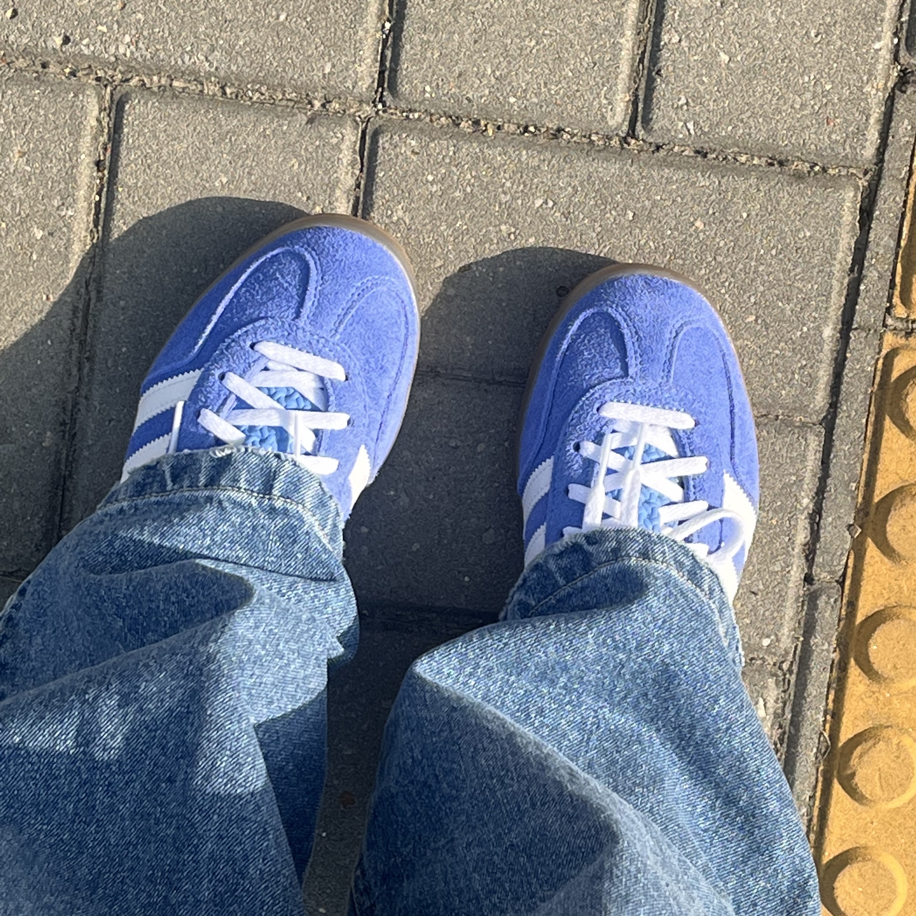 (W) Adidas Gazelle Indoor Blue Fusion Cloud White 착용 스타일 - 3