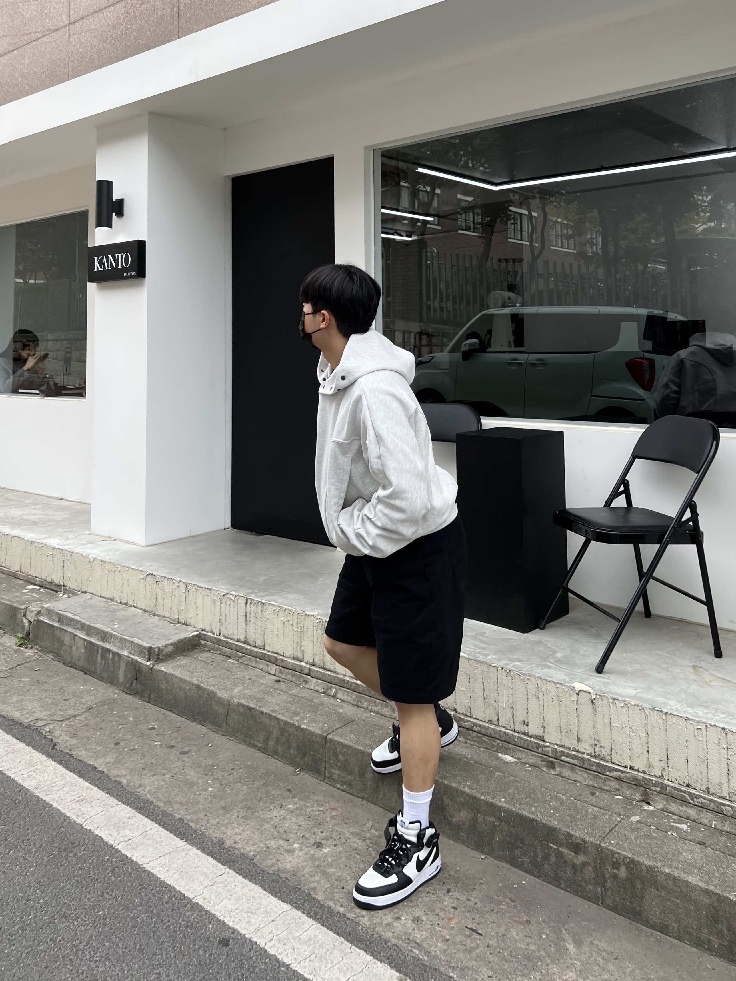 Nike x Stussy Air Force 1 '07 Mid SP Black and Light Bone, Grailz Geometry Hoodie Heather Grey 착용 스타일 - 4