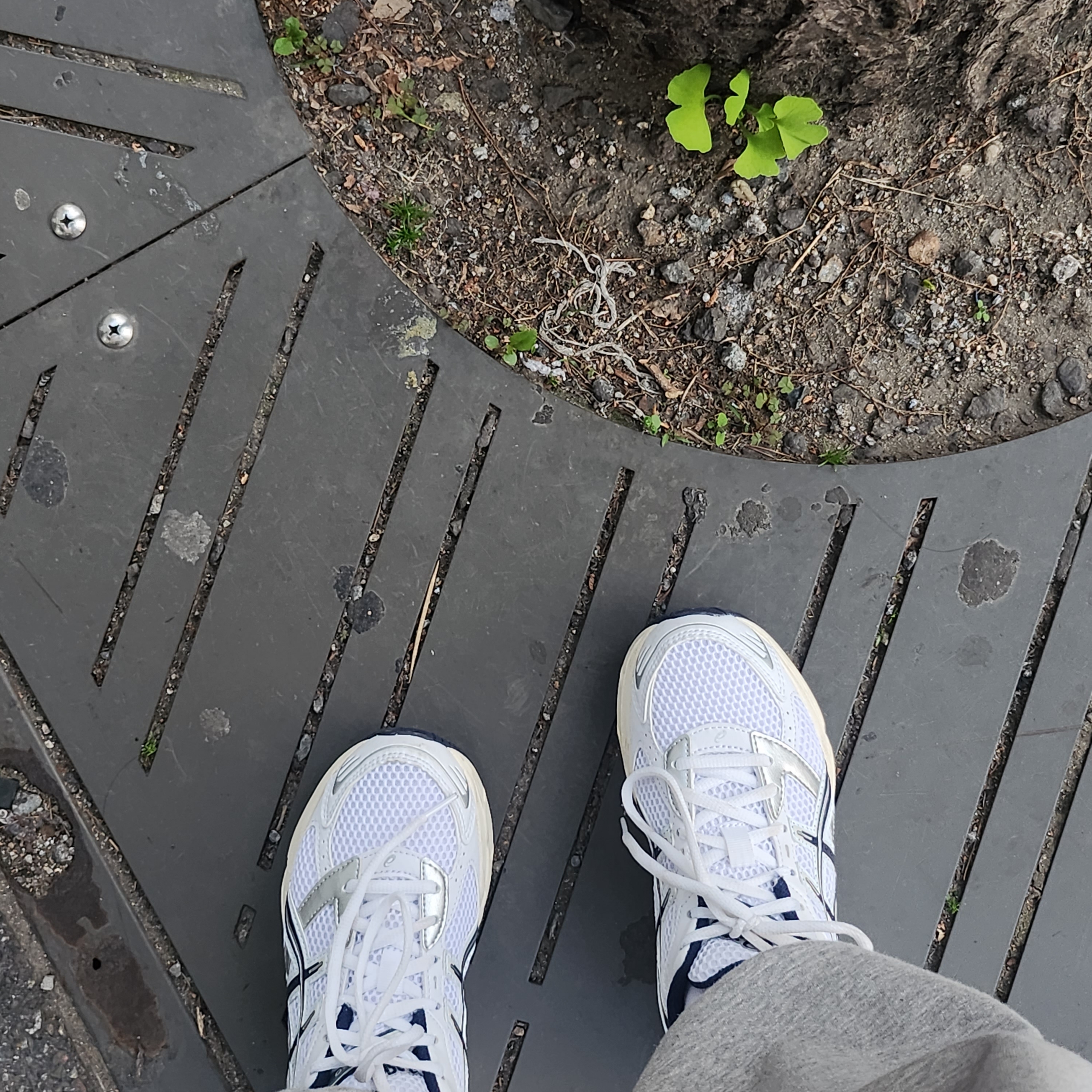 (W) Asics Gel-1130 White Midnight 착용 스타일 - 2