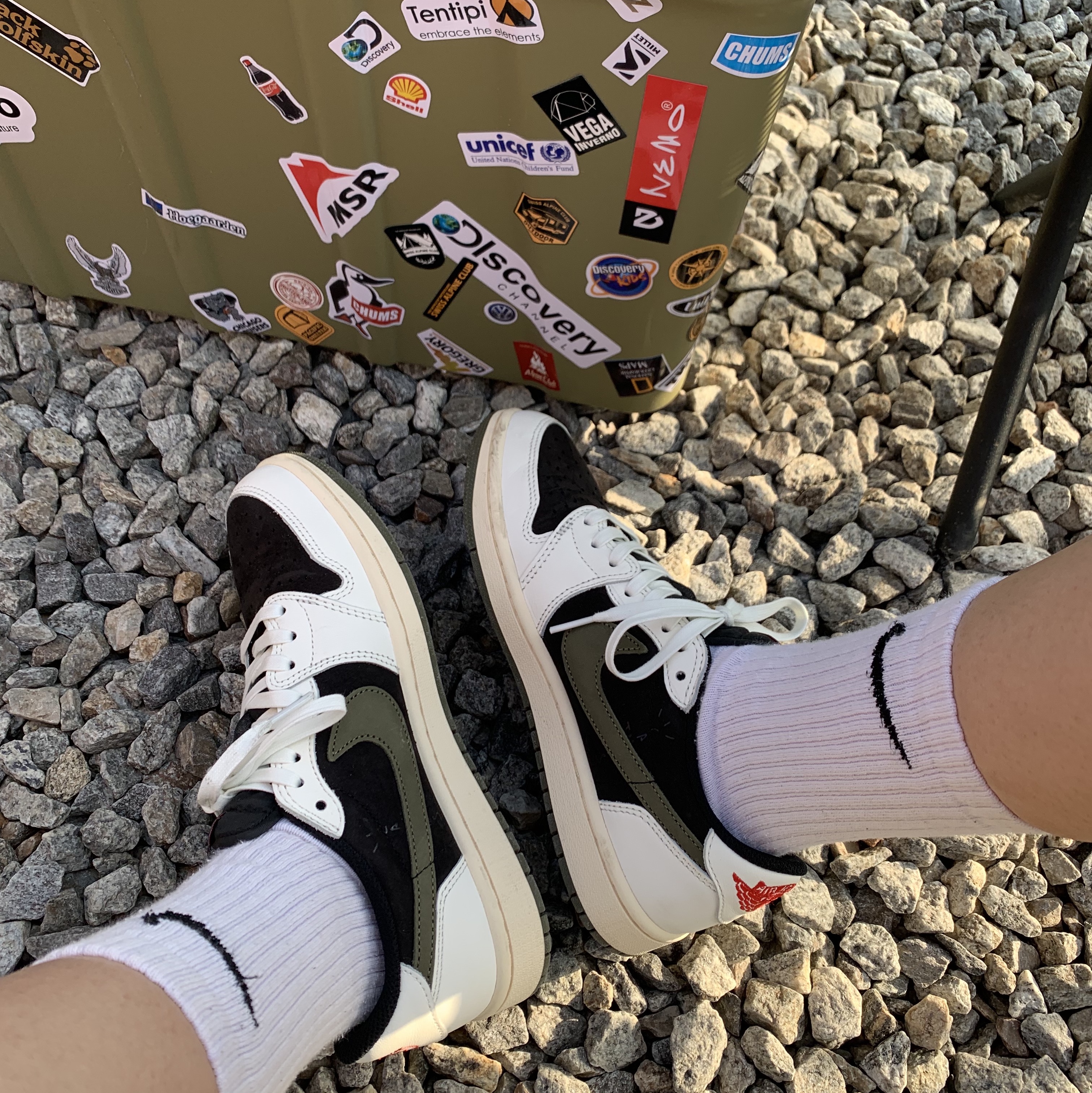 (W) Jordan 1 x Travis Scott Retro Low OG SP Medium Olive 착용 스타일
