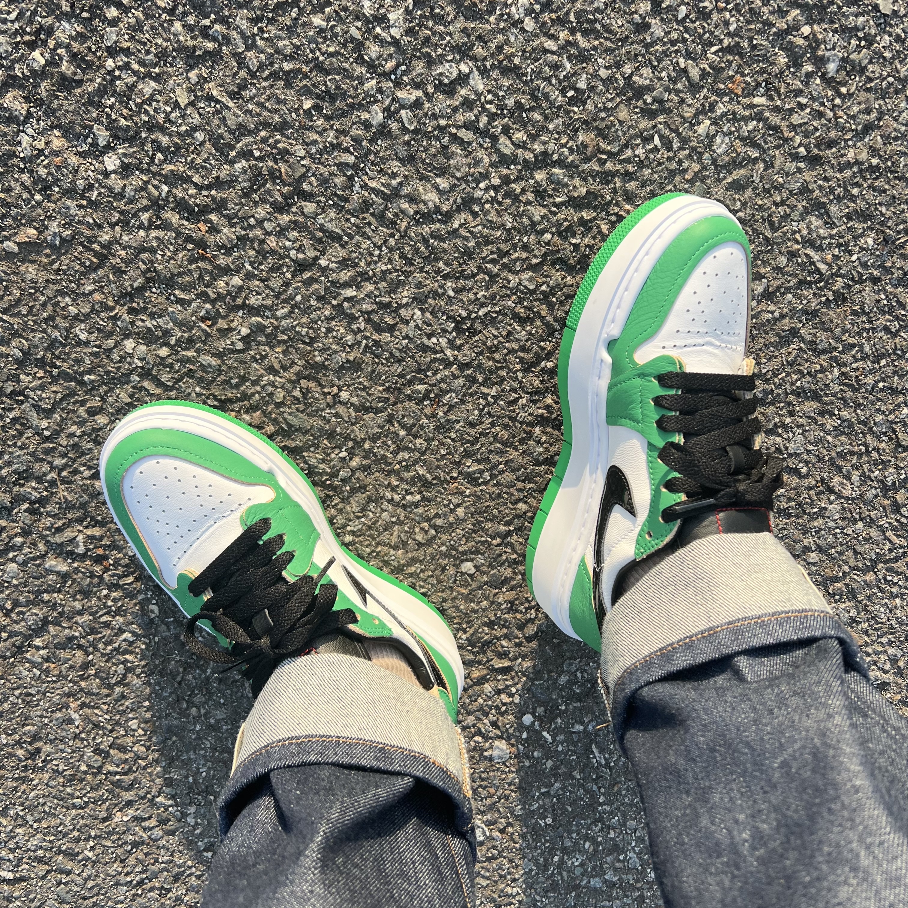 (W) Jordan 1 Elevate Low SE Lucky Green 착용 스타일