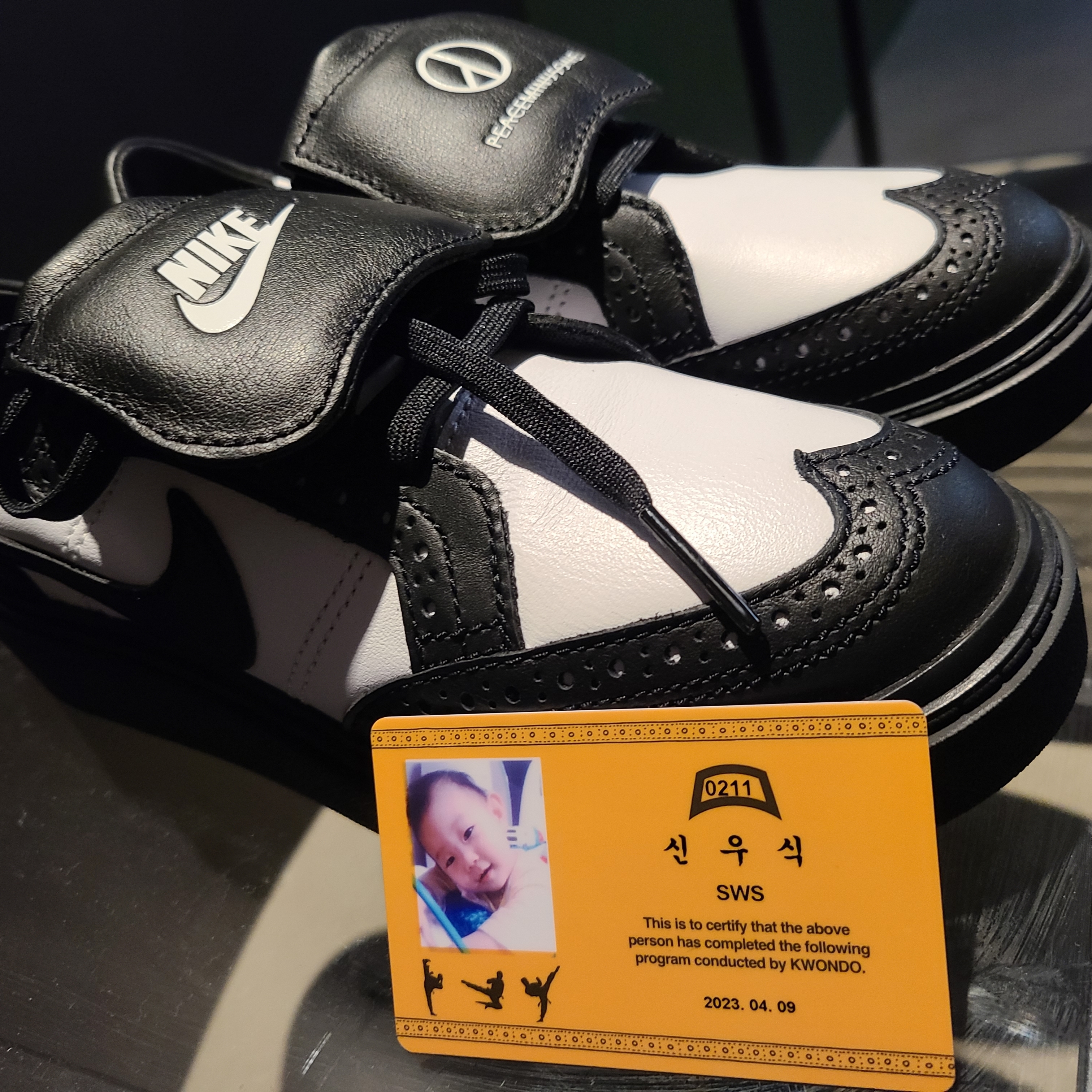 Nike x Peaceminusone Kwondo1 Black and White 착용 스타일