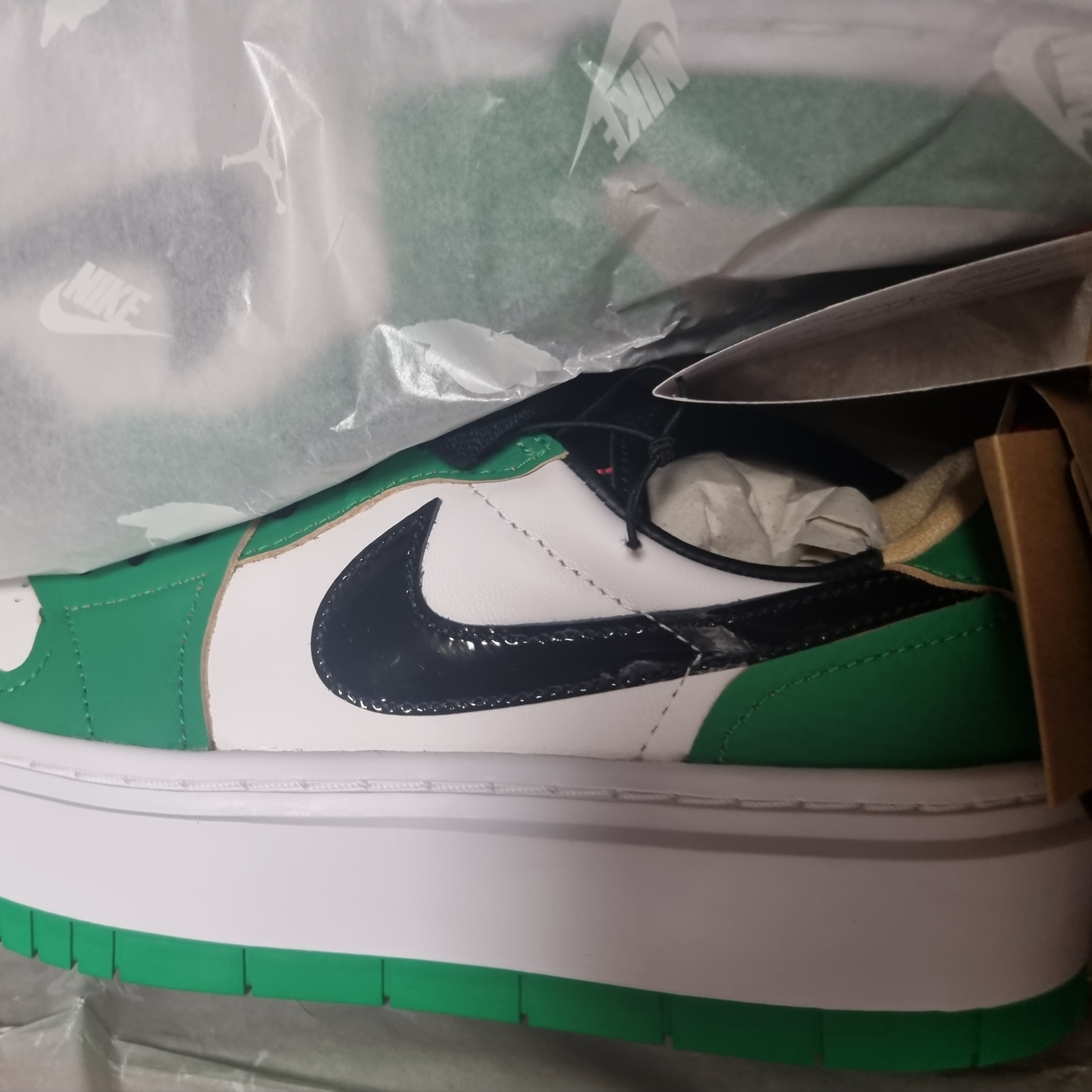 (W) Jordan 1 Elevate Low SE Lucky Green 착용 스타일
