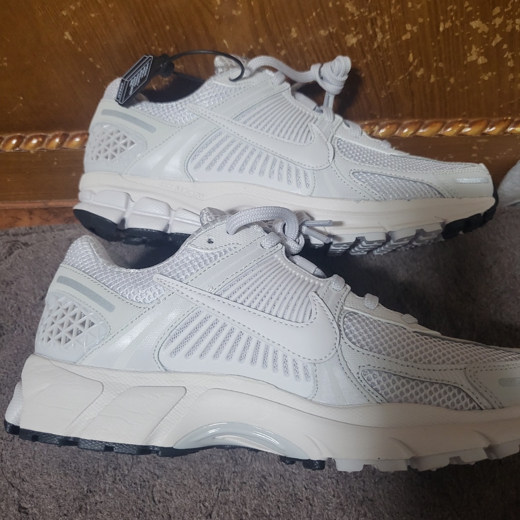 Nike Zoom Vomero 5 SP Vast Grey 2023 착용 스타일