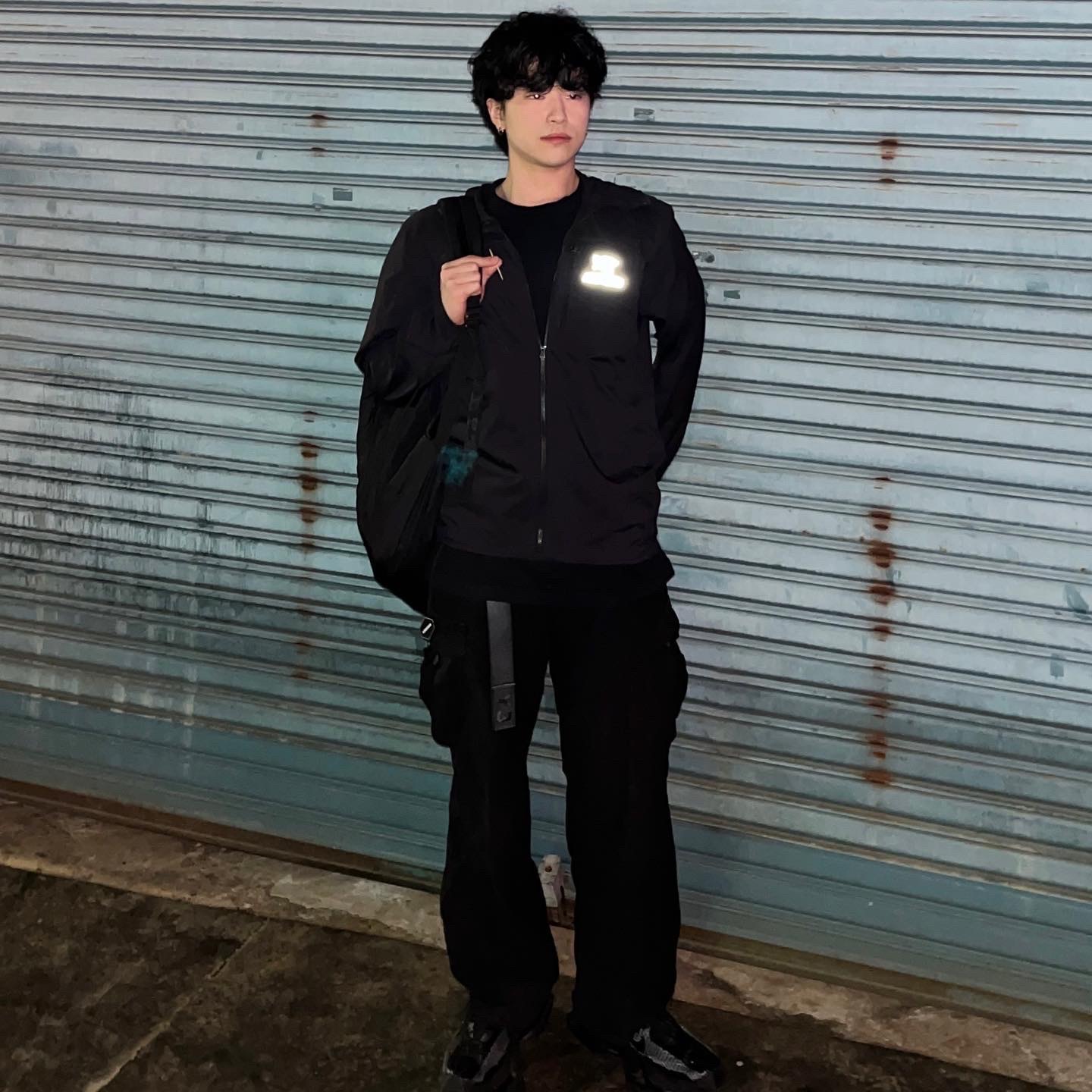 Arc'teryx Squamish Hoody Black, Nike x Matthew M Williams Zoom 004 Triple Black 착용 스타일 - 1