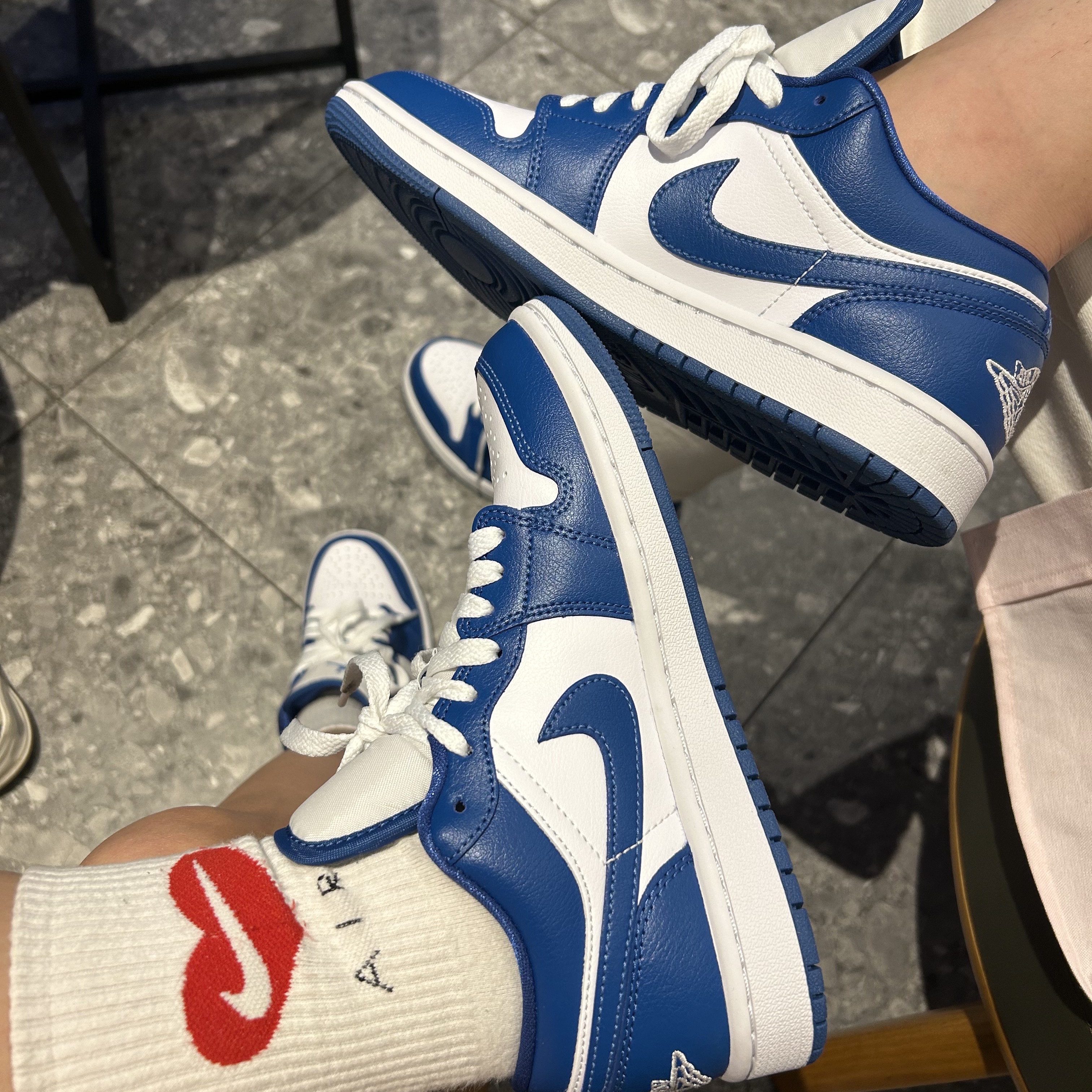 (W) Jordan 1 Low White Dark Marina Blue 착용 스타일