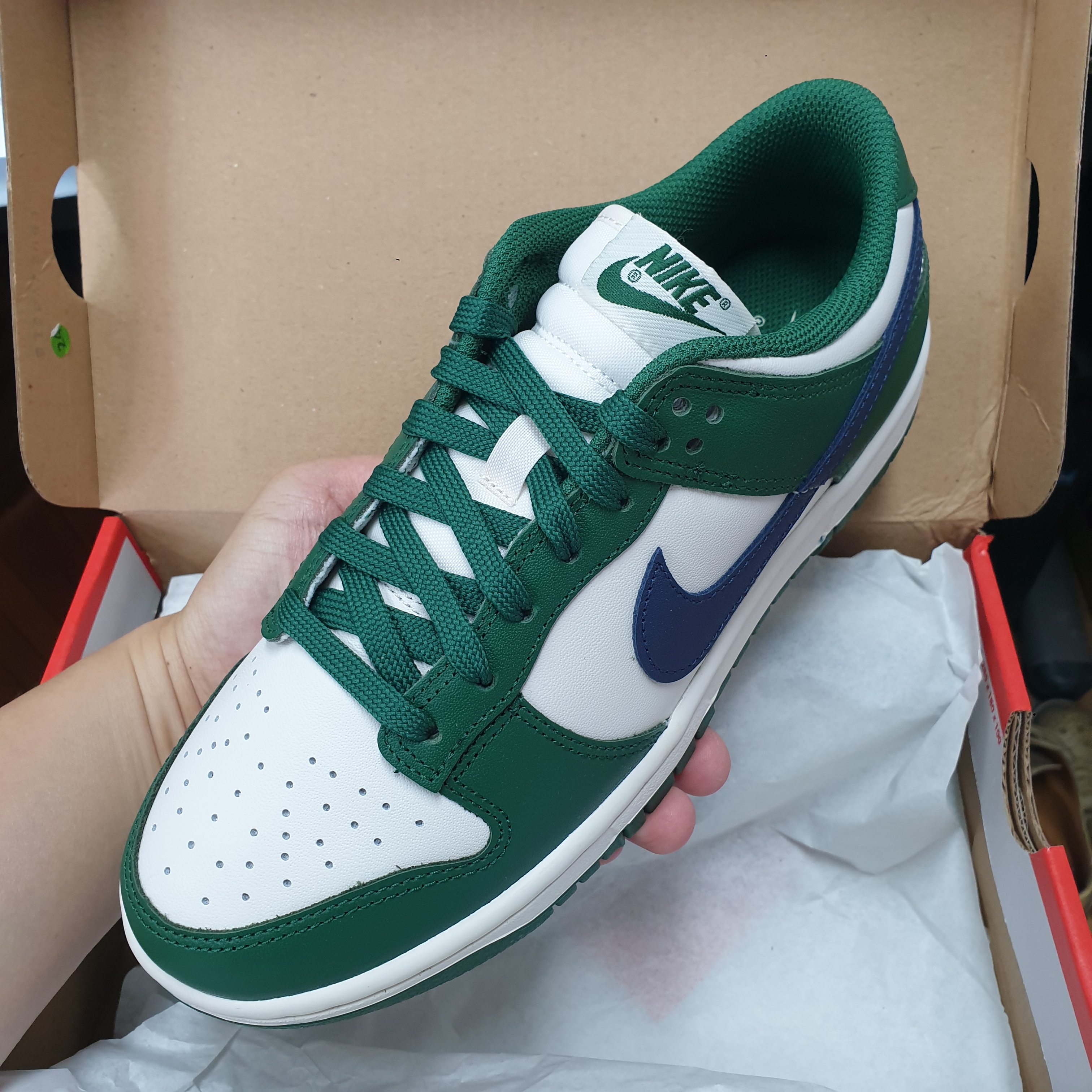 (W) Nike Dunk Low Gorge Green 착용 스타일 - 1