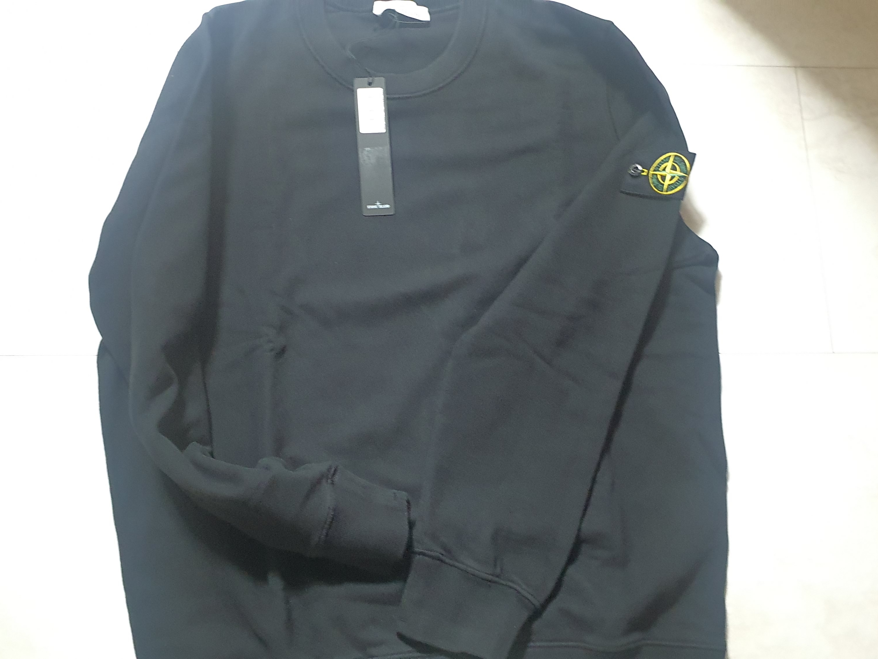 Stone Island 63020 Crewneck Sweatshirt Black - 21FW 착용 스타일 - 1