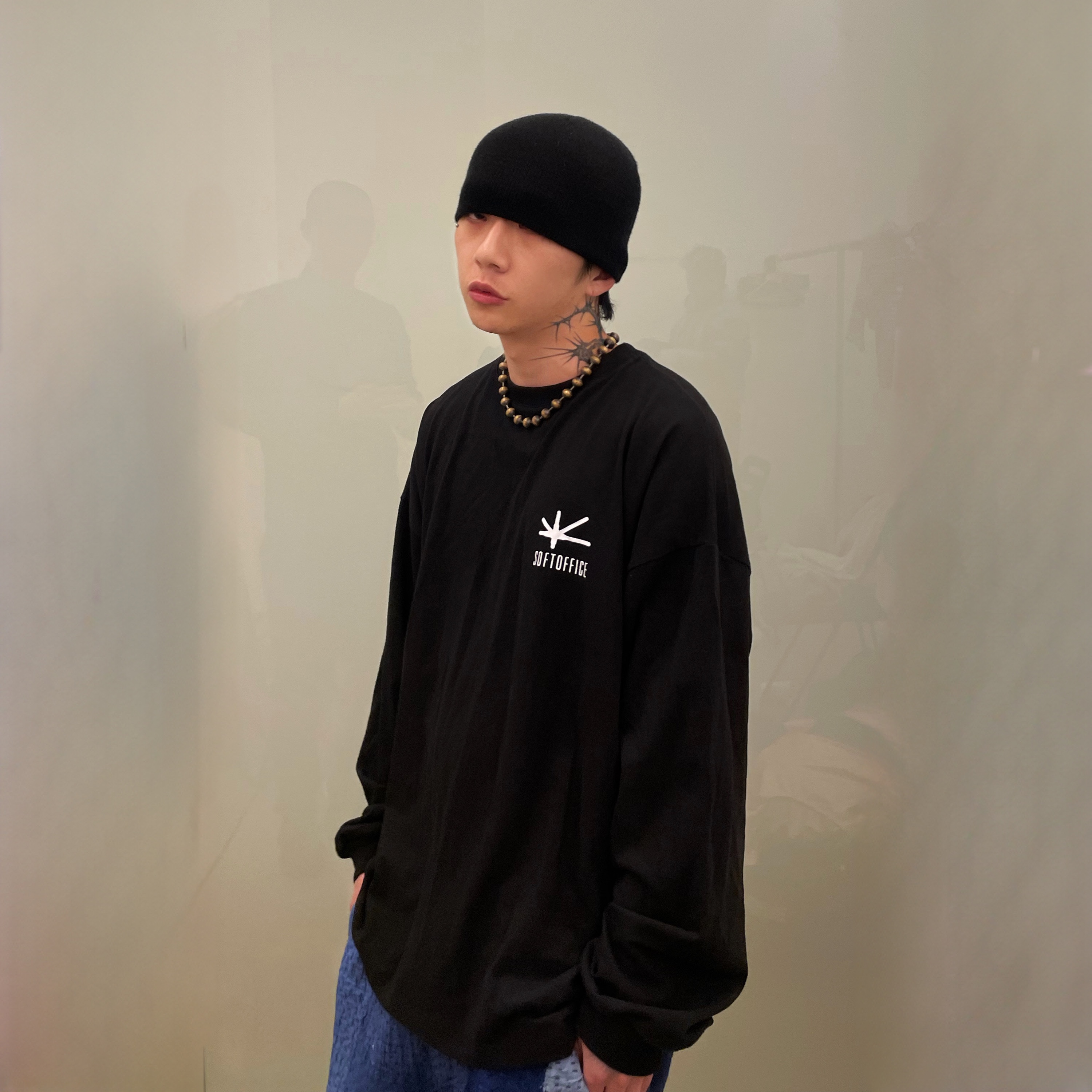 Softoffice Community Sleeve- Black 착용 스타일