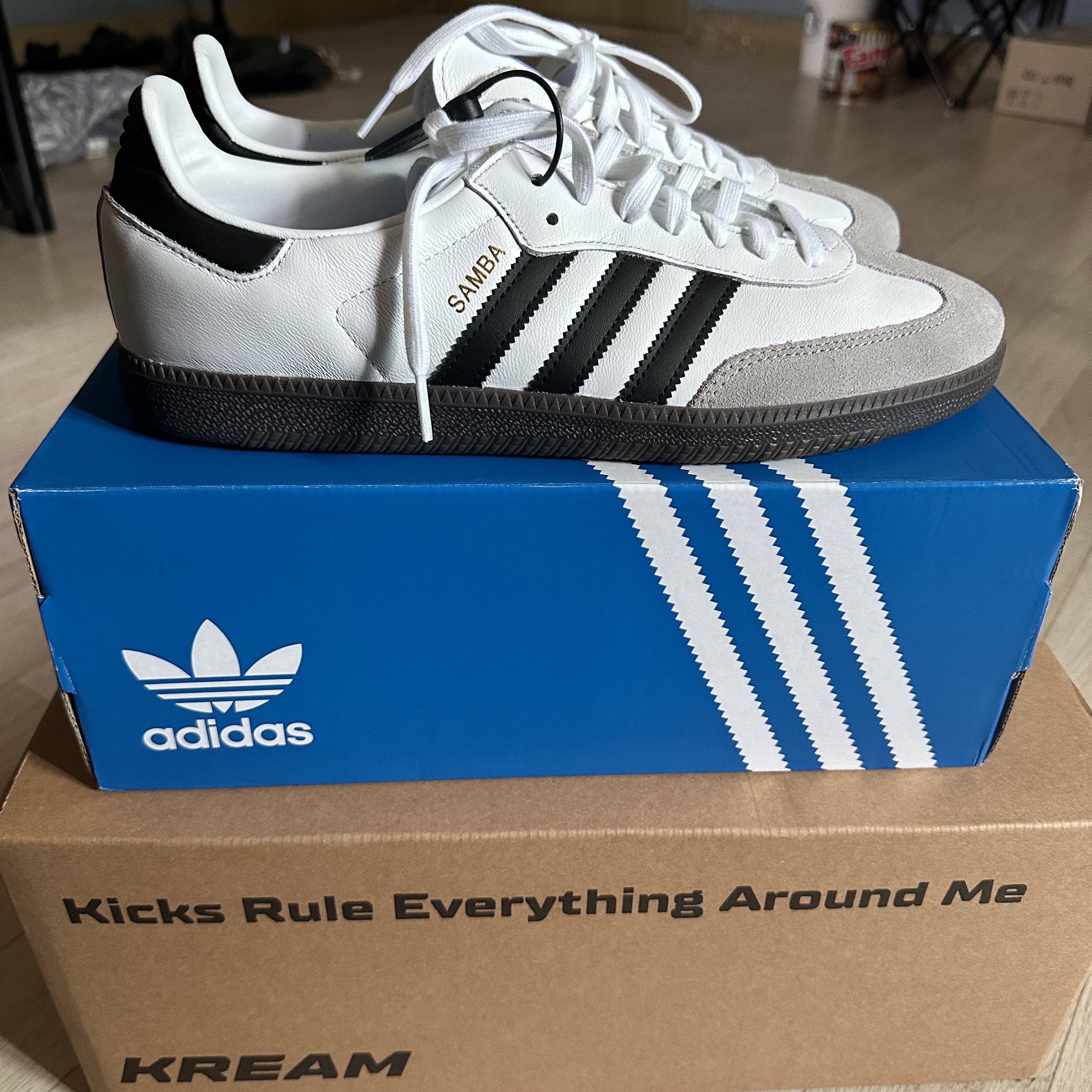 Adidas Samba OG Cloud White 착용 스타일 - 1
