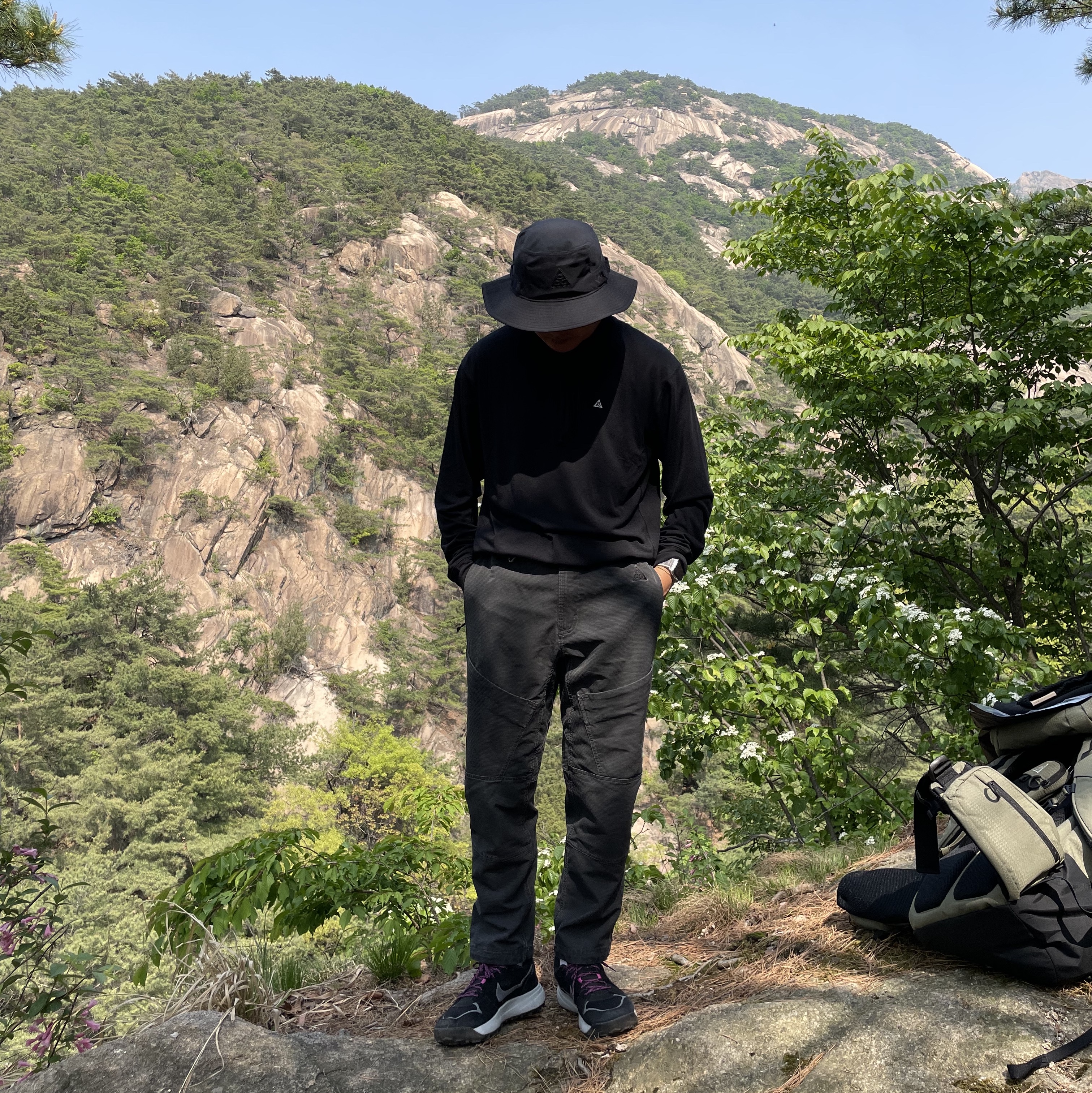 Nike ACG Dri-Fit ADV Goat Rocks Long Sleeve T-Shirt Black - Asia, Nike NRG ACG Bucket Black Anthracite 착용 스타일
