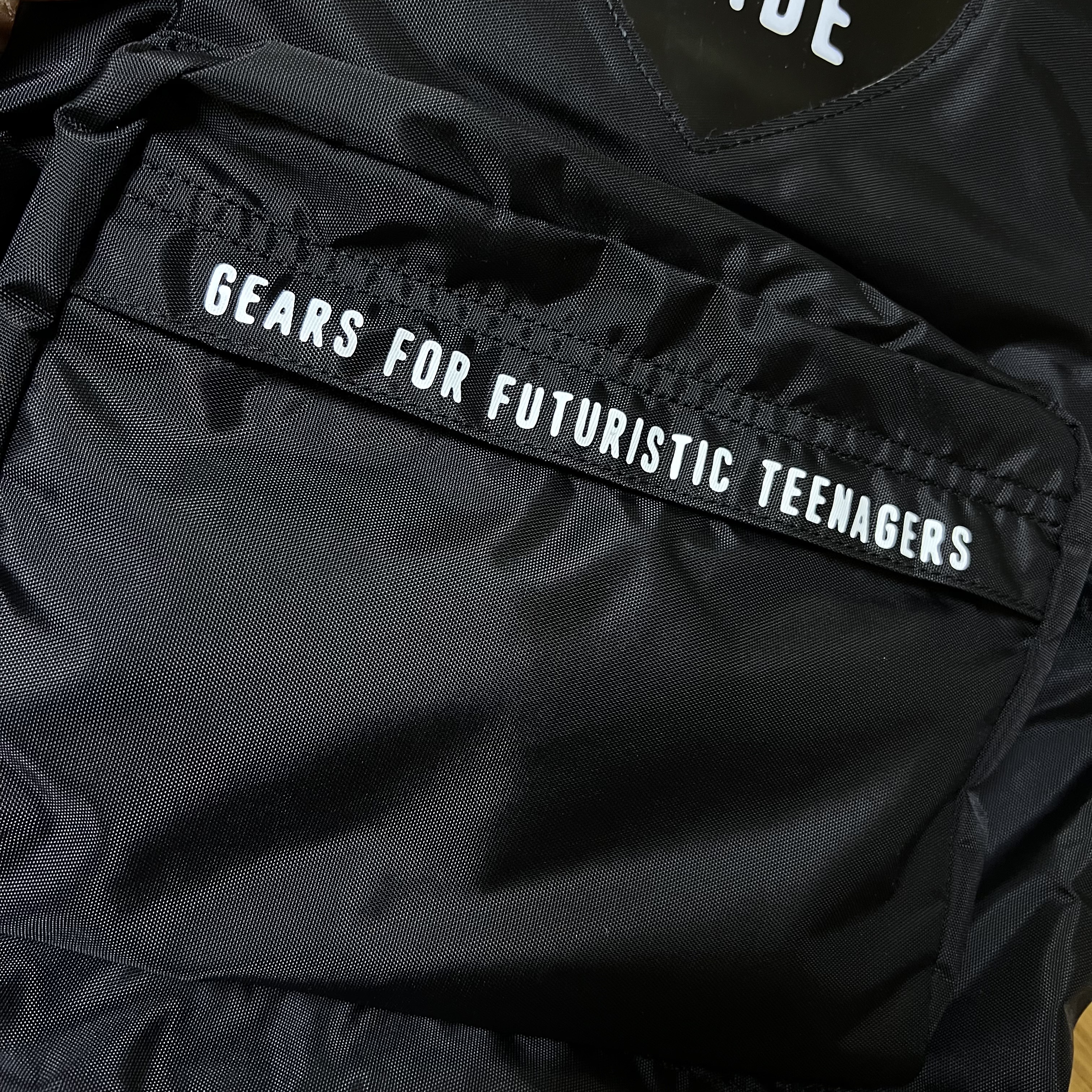 Human Made Nylon Heart Backpack Black 착용 스타일 - 3