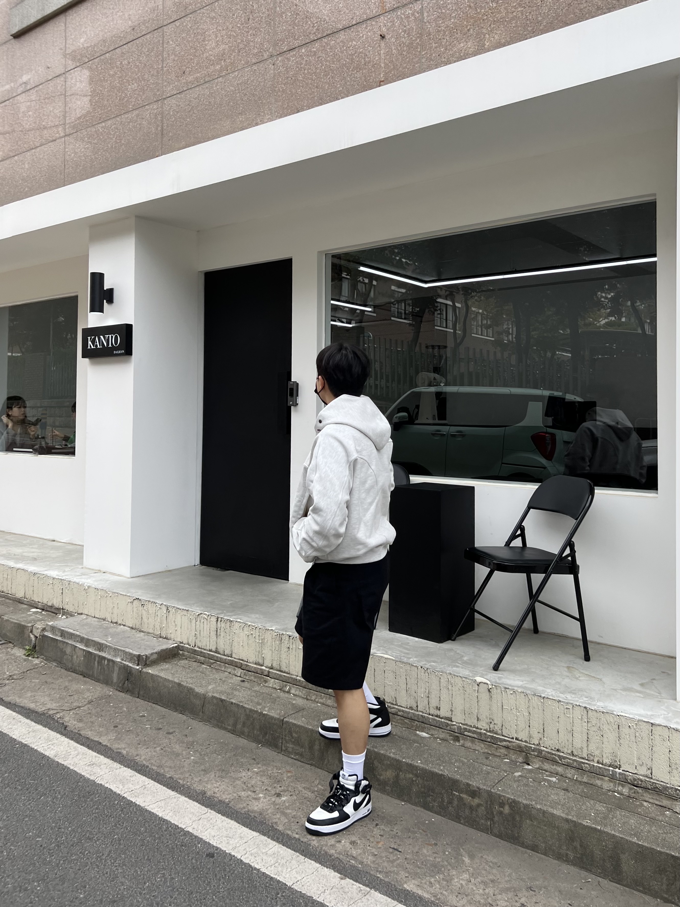 Nike x Stussy Air Force 1 '07 Mid SP Black and Light Bone, Grailz Geometry Hoodie Heather Grey 착용 스타일 - 5