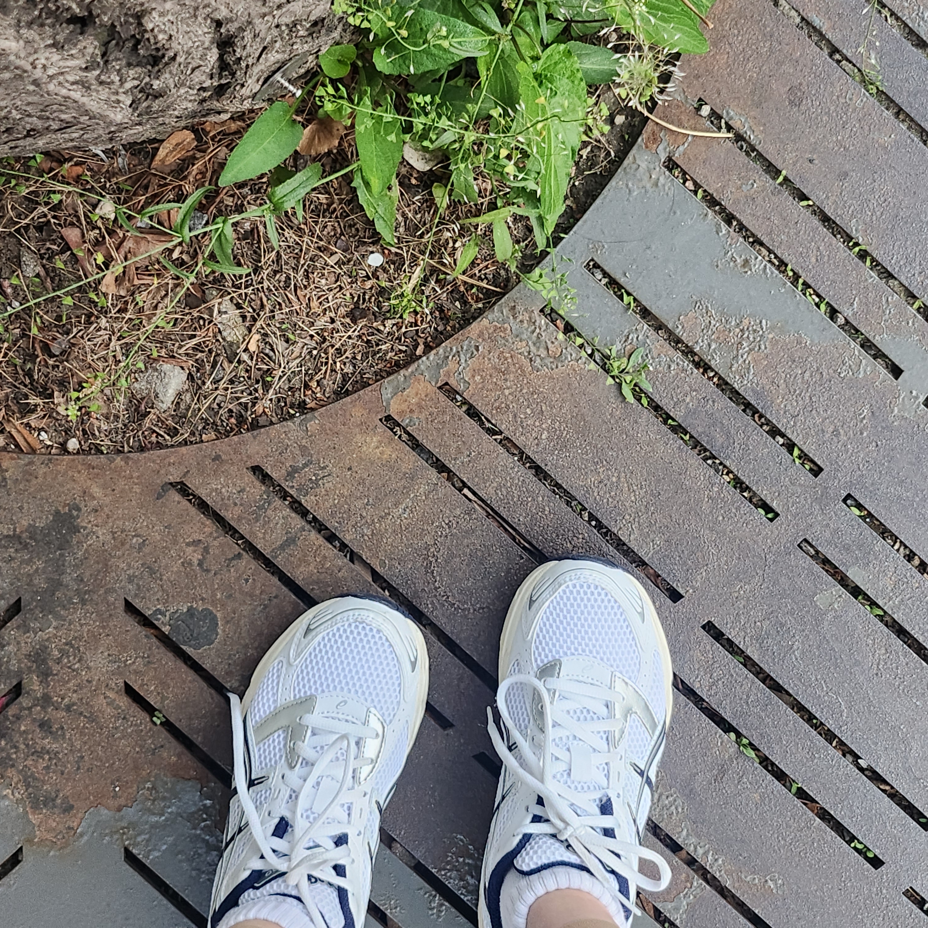 (W) Asics Gel-1130 White Midnight 착용 스타일 - 1
