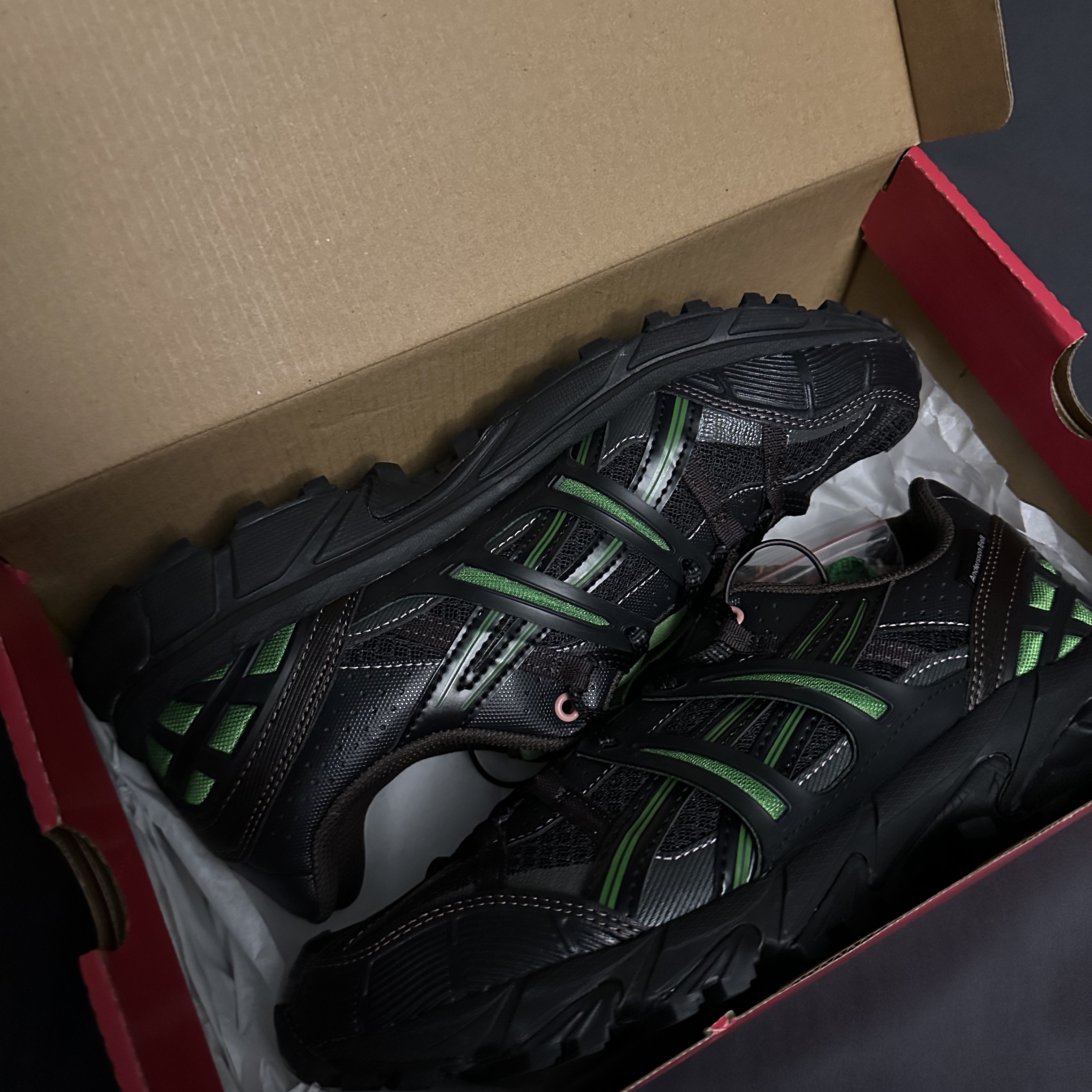 Asics x Andersson Bell Gel-Sonoma 15-50 Black Green 착용 스타일