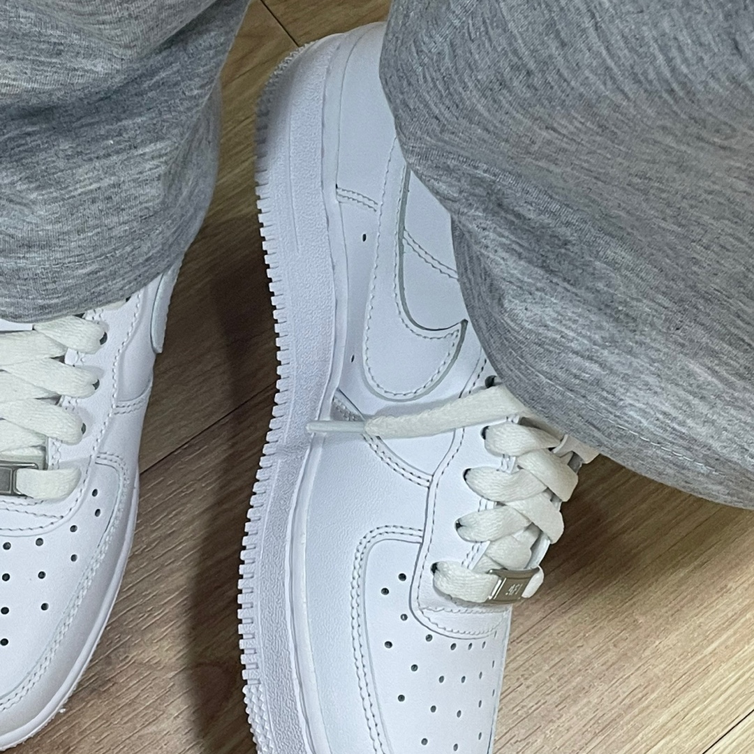(W) Nike Air Force 1 '07 Low White 착용 스타일 - 2