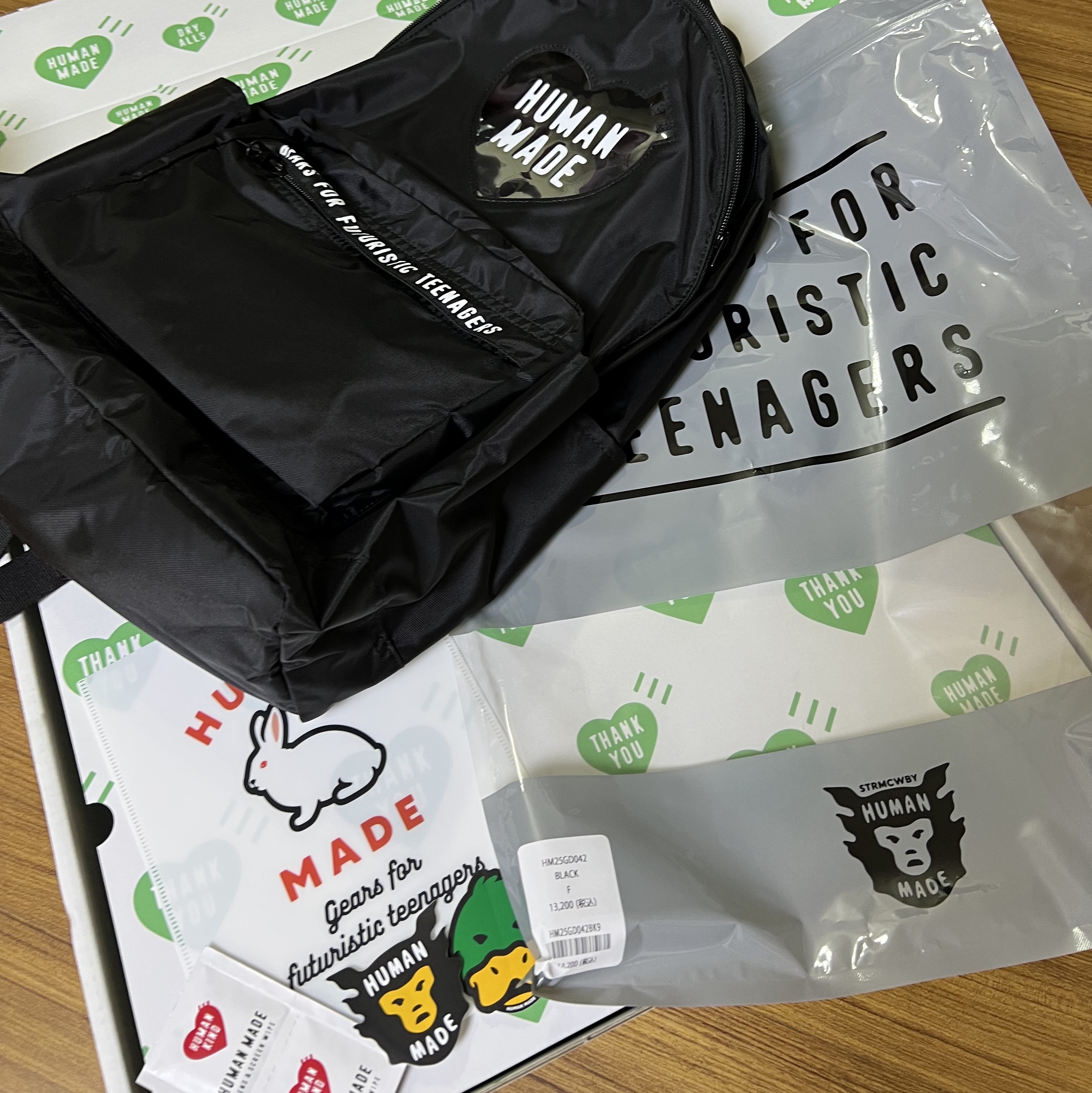 Human Made Nylon Heart Backpack Black 착용 스타일 - 2