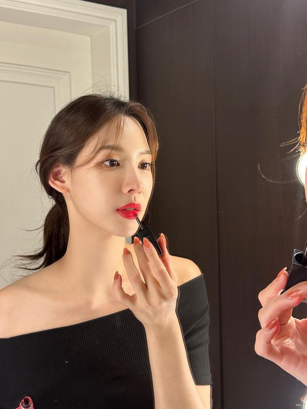 Yves Saint Laurent Tatouage Couture Velvet Tint 222 Pink Game 착용 스타일