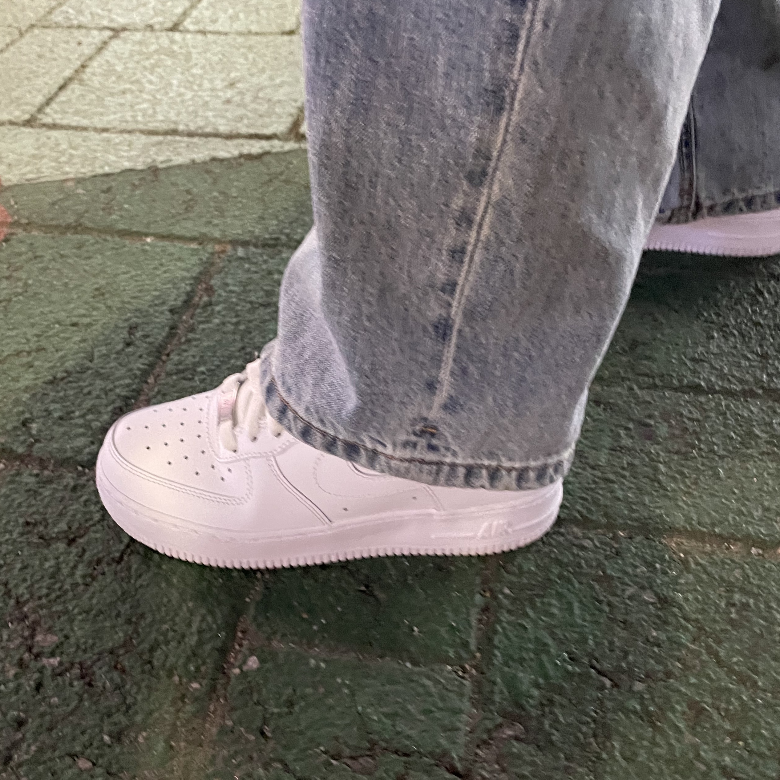 (W) Nike Air Force 1 '07 Low White 착용 스타일