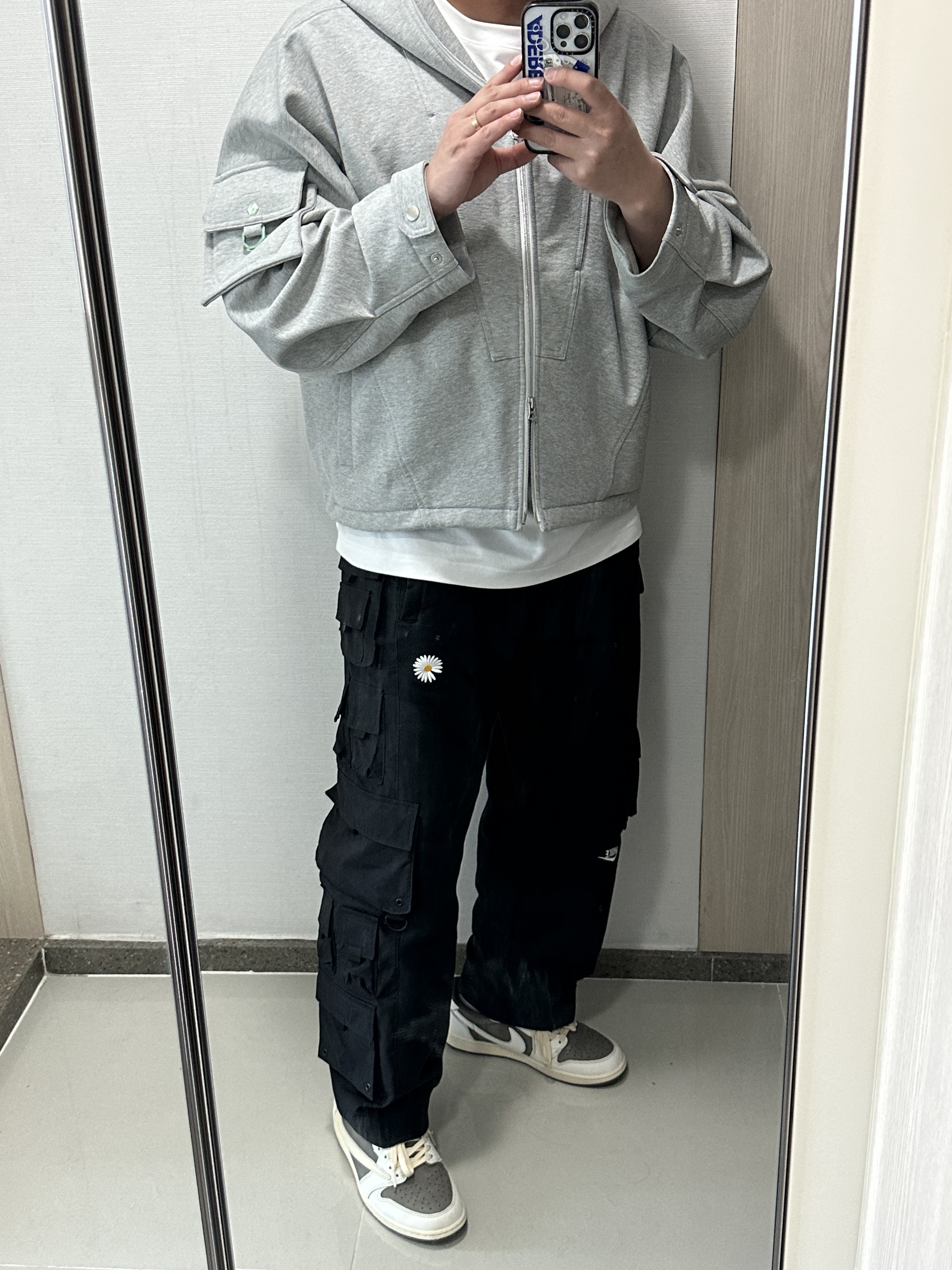 Jordan 1 x Travis Scott Retro Low OG SP Sail and Ridgerock, Nike x Peaceminusone Wide Pants Black (DR0096-010) 착용 스타일