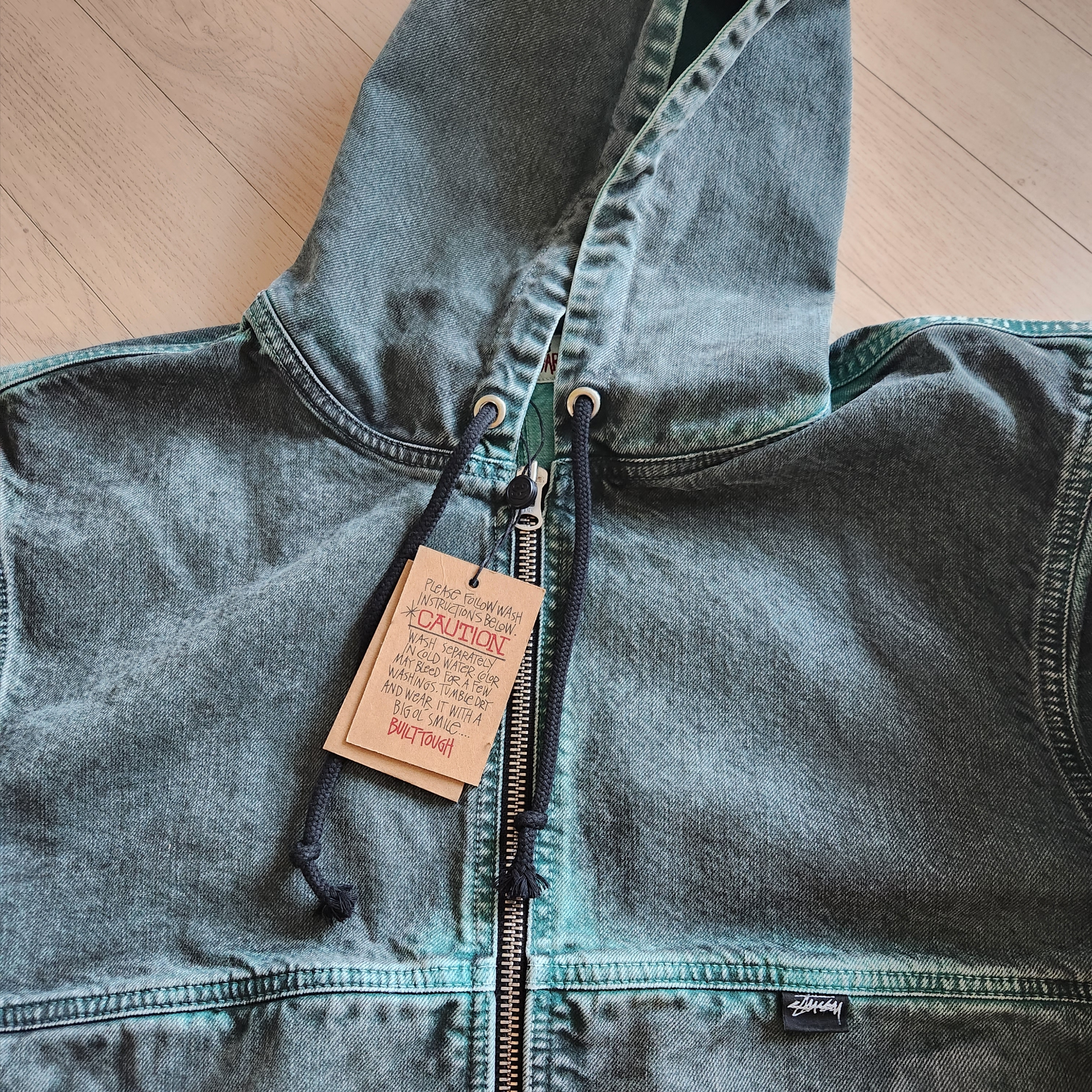 Stussy Spray Dye Hooded Work Jacket Black 착용 스타일