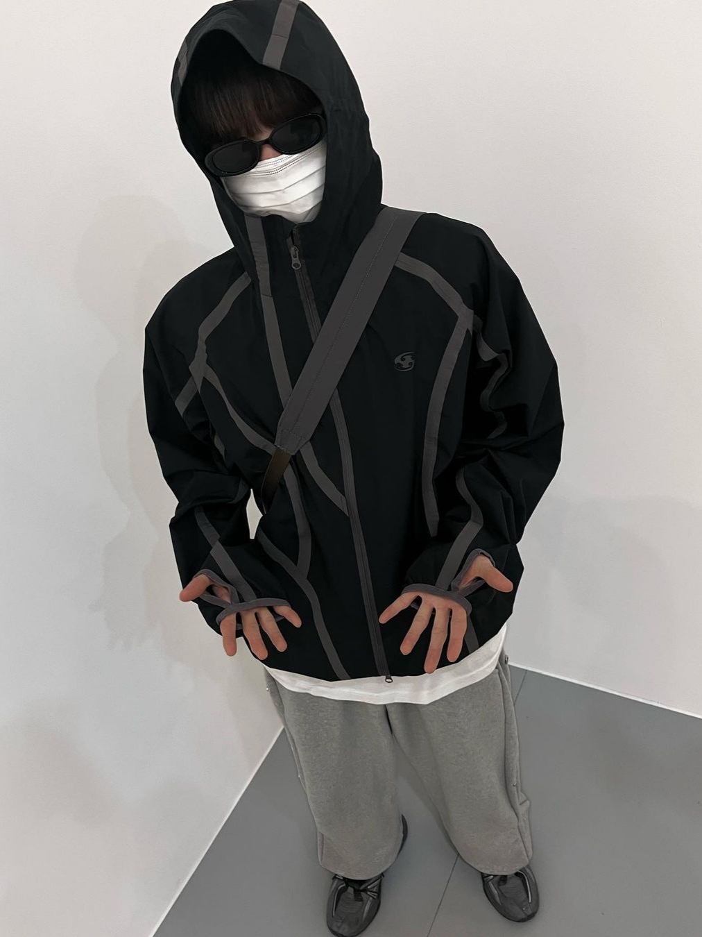Sansan Gear Windblock Jacket Black - 22SS 착용 스타일 - 1