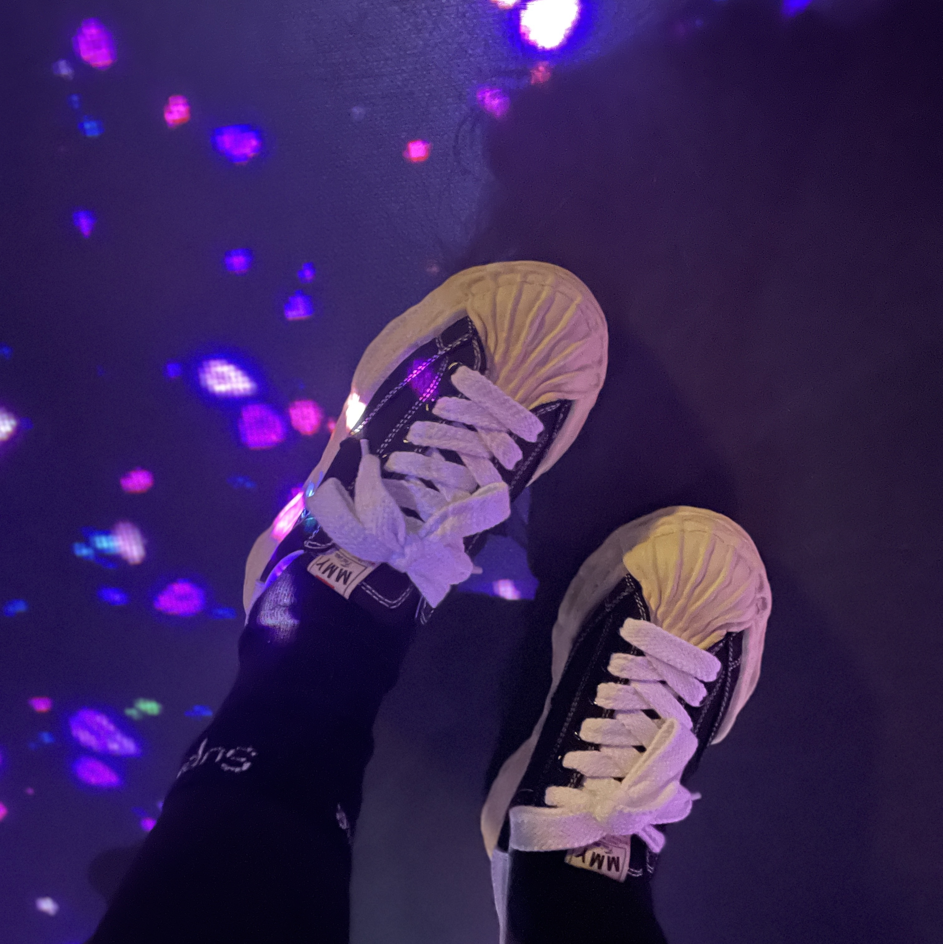 Maison Mihara Yasuhiro Blakey VL OG Sole Canvas Low-top Sneakers Black 착용 스타일