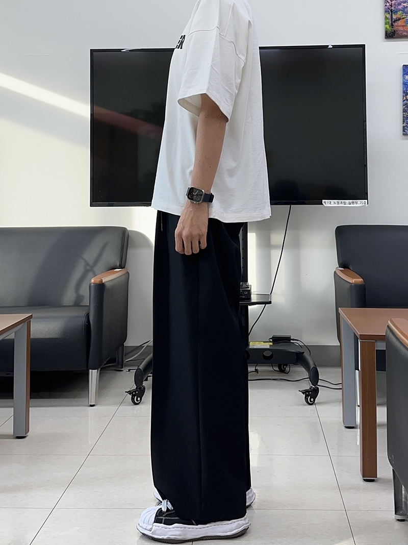 Jil Sander Logo T-Shirt Natural 착용 스타일 - 1