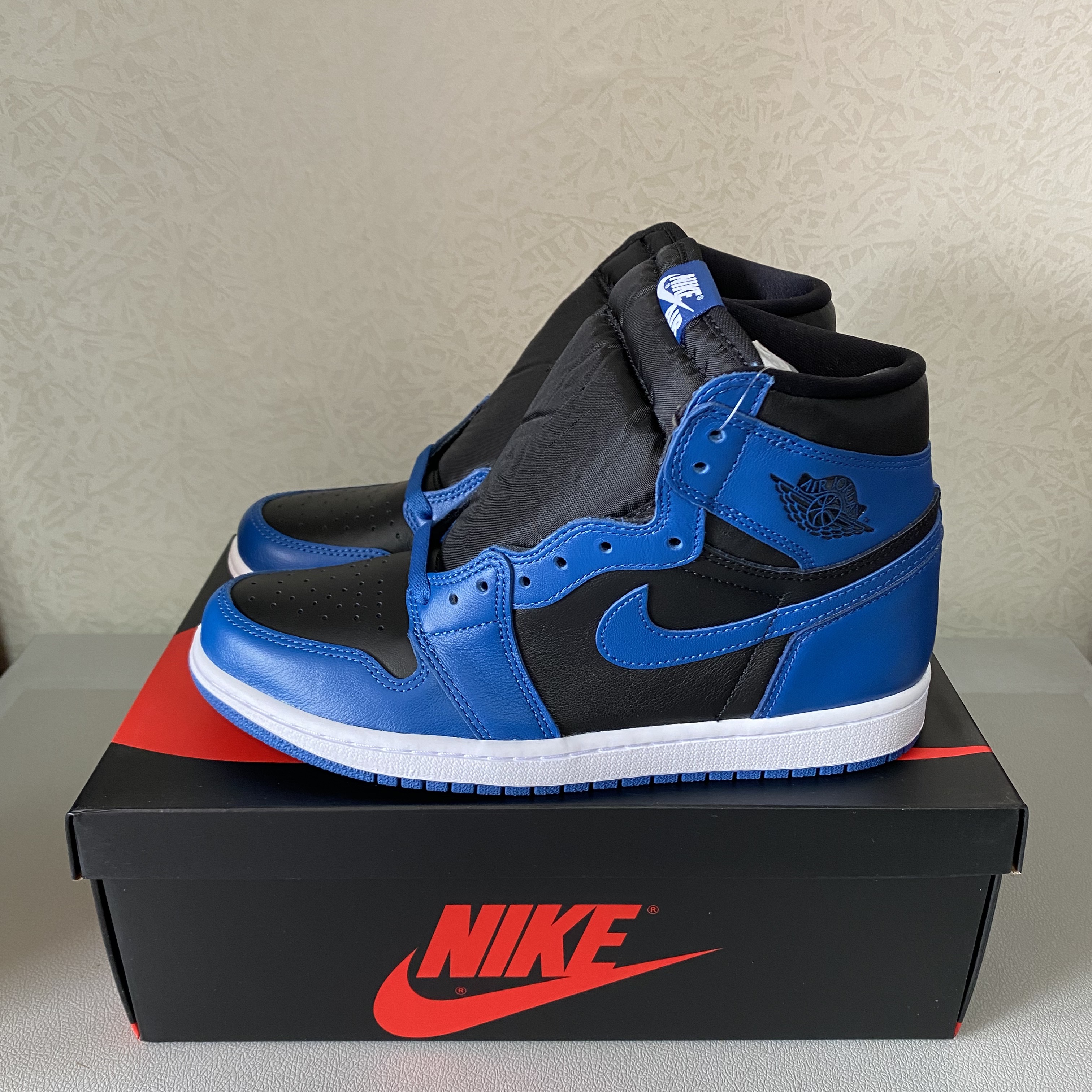 Jordan 1 Retro High OG Dark Marina Blue 착용 스타일