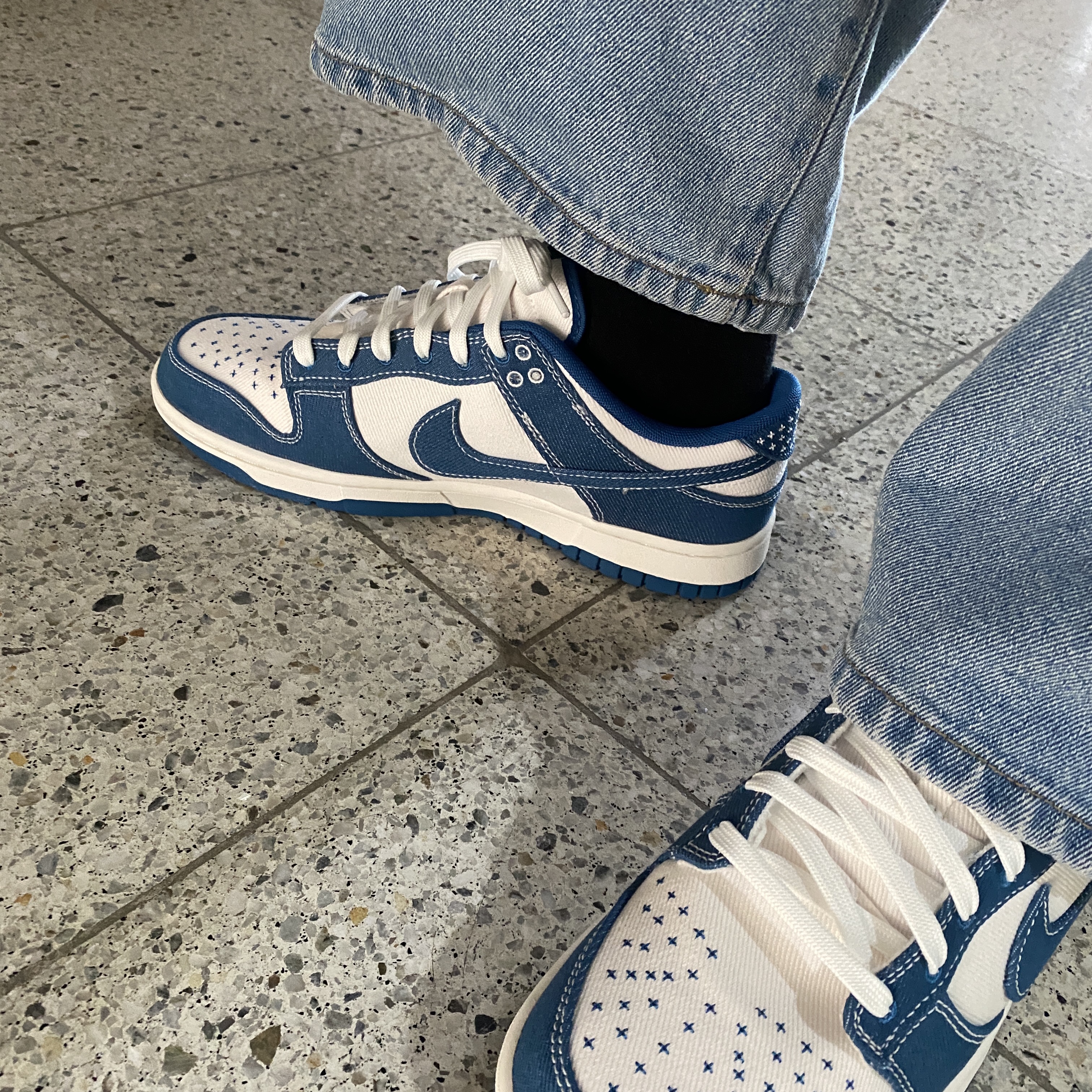 Nike Dunk Low Retro SE Industrial Blue 착용 스타일